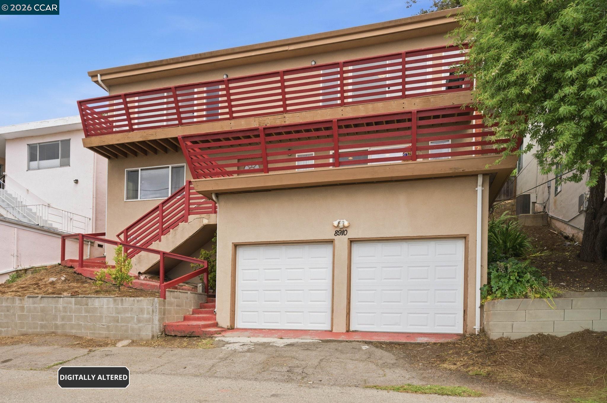 8910 Burr St, Oakland