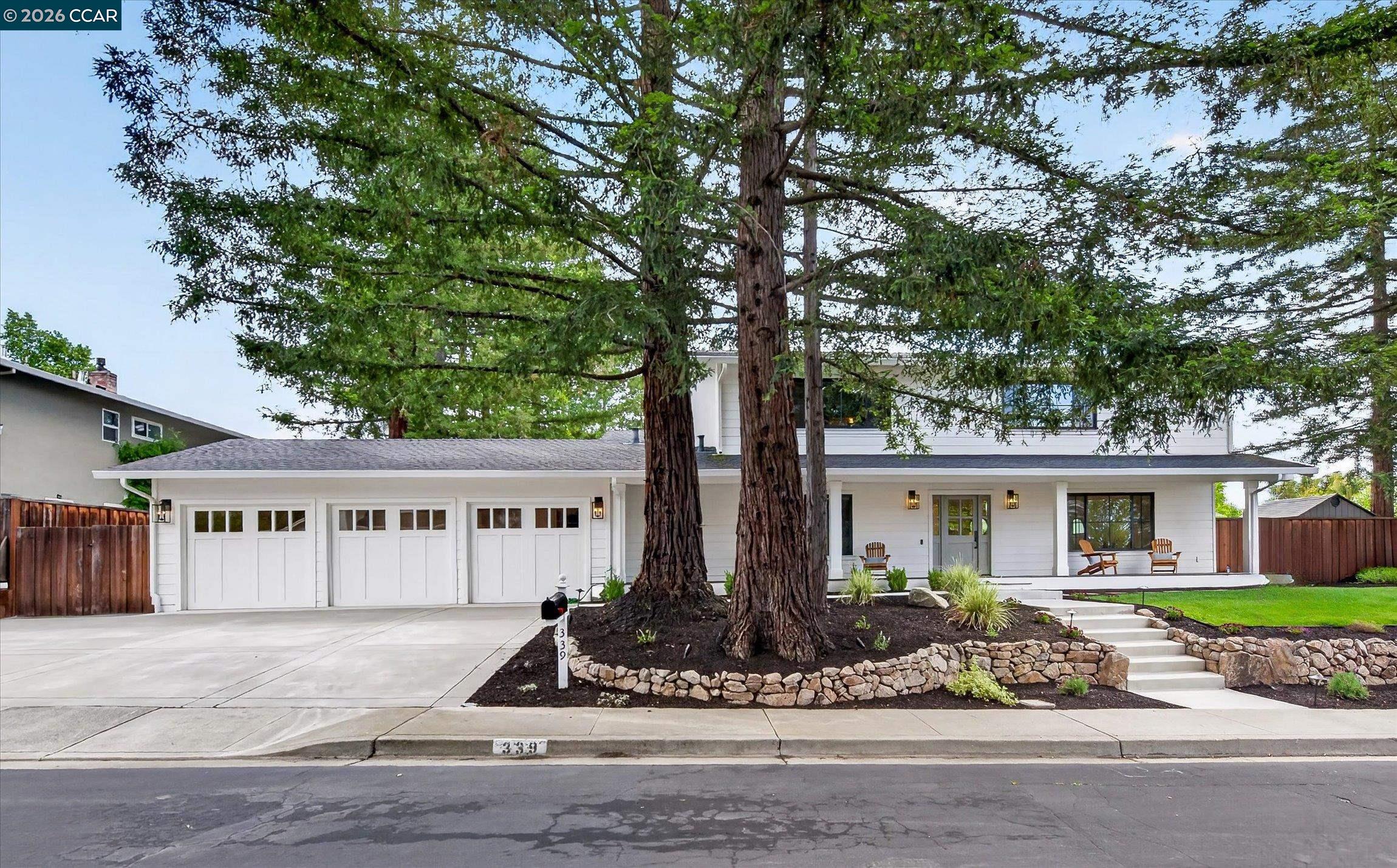 Front Image Thumbnail for CC41131717