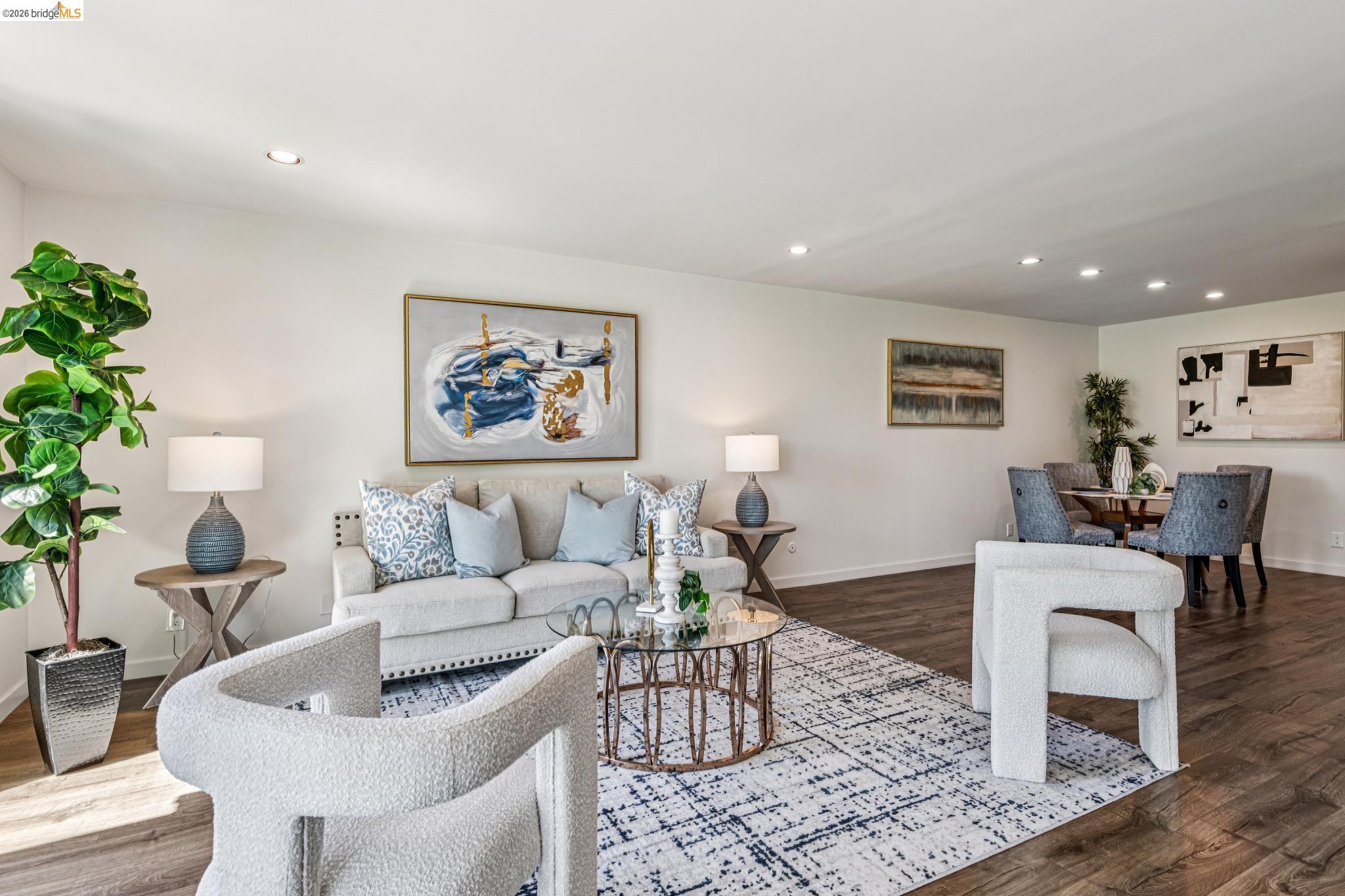 Photo #5: 41131727 Listing: Photo #5