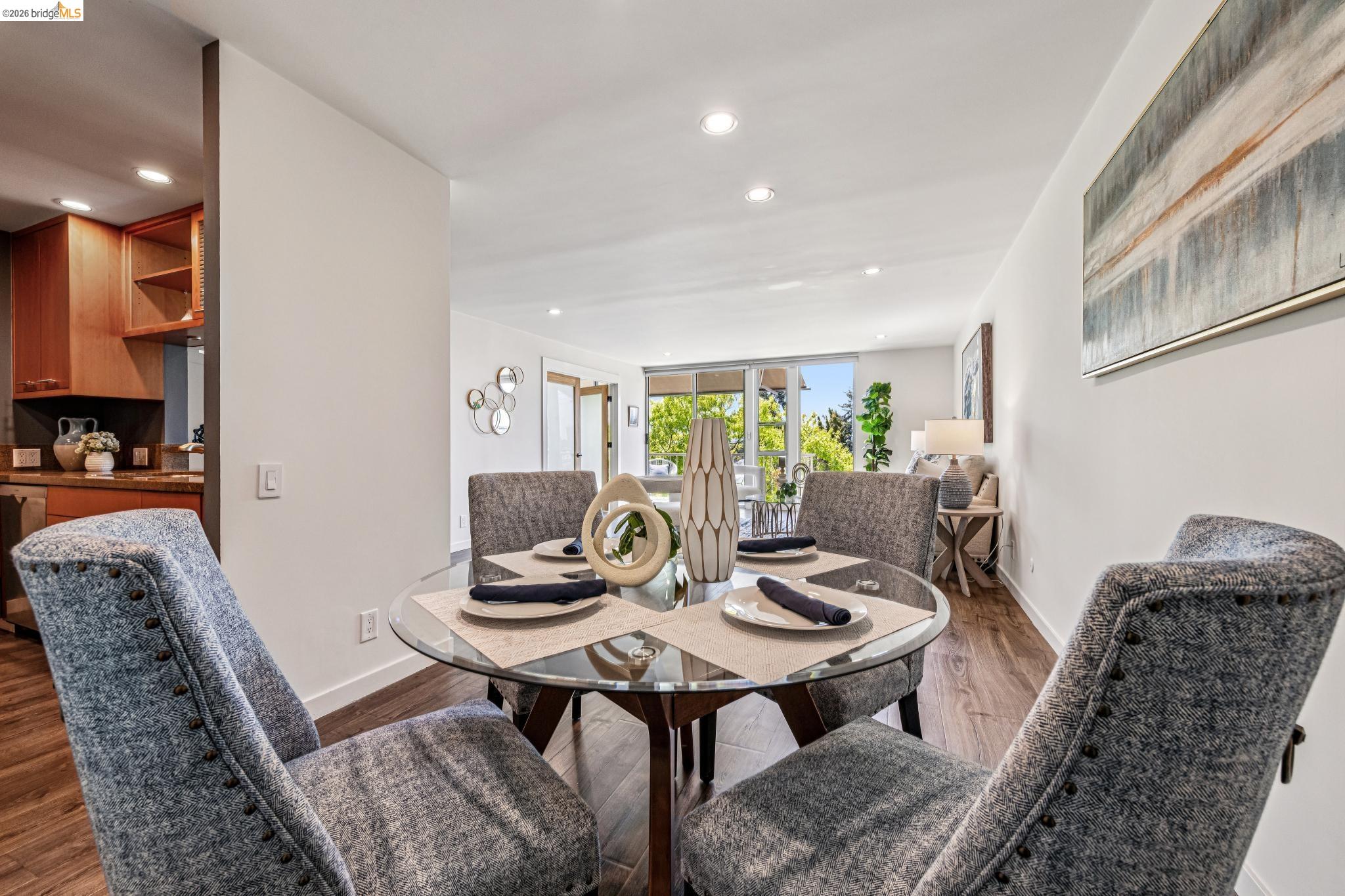 Photo #8: 41131727 Listing: Photo #8