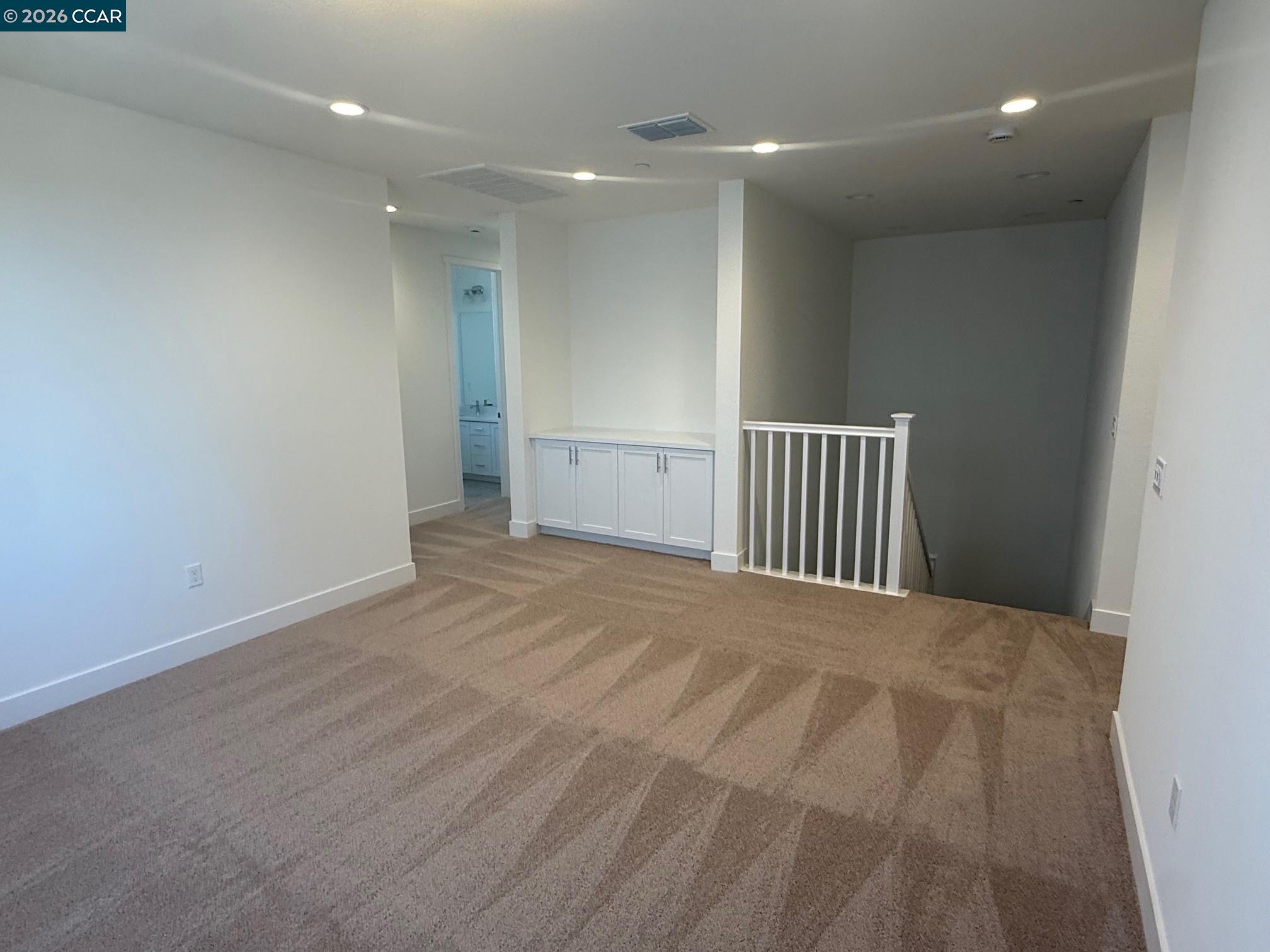 Detail Gallery Image 5 of 25 For 3576 Darnoch Ave., Lathrop,  CA 95330 - 5 Beds | 4/1 Baths