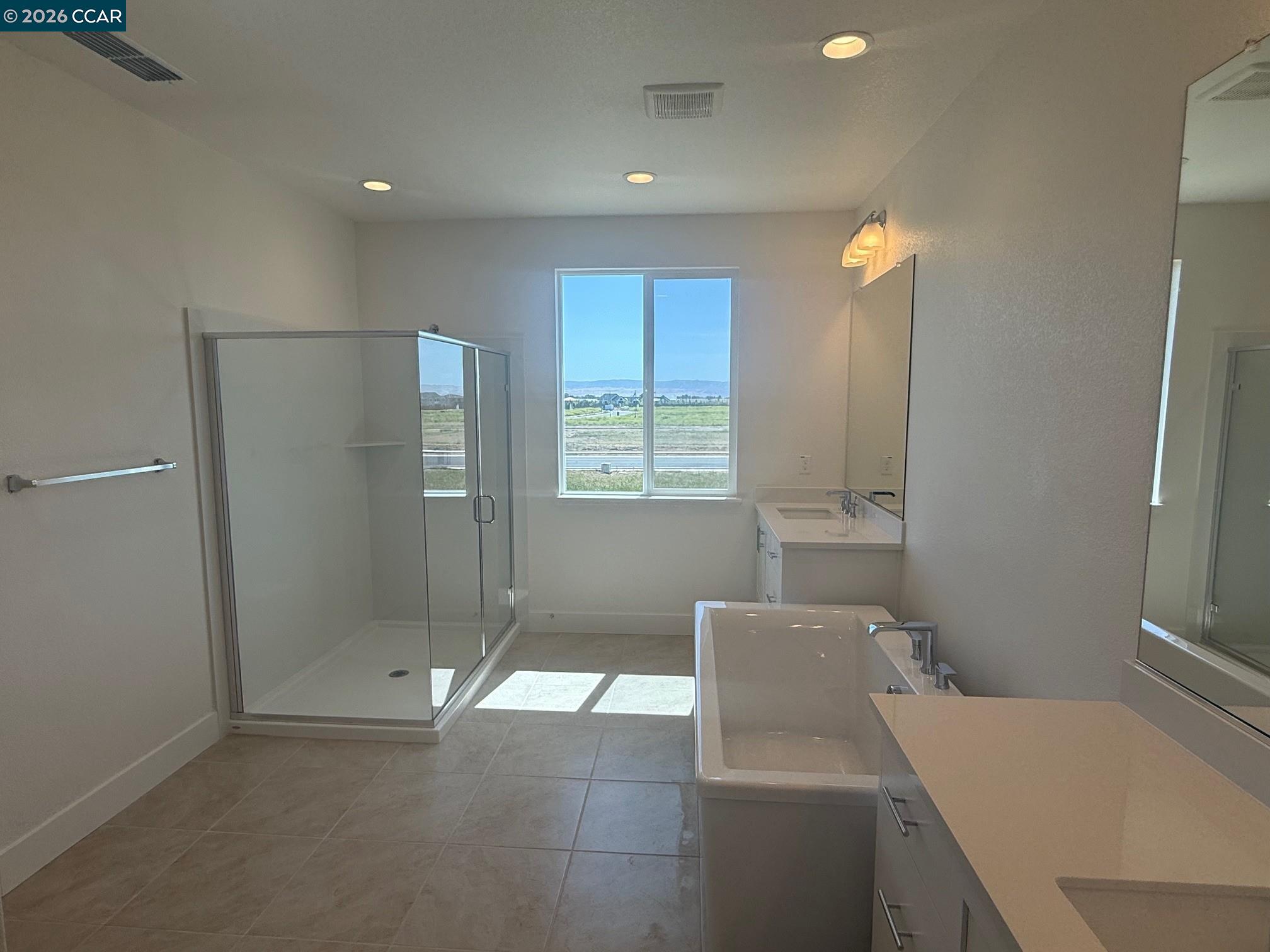 Detail Gallery Image 7 of 25 For 3576 Darnoch Ave., Lathrop,  CA 95330 - 5 Beds | 4/1 Baths