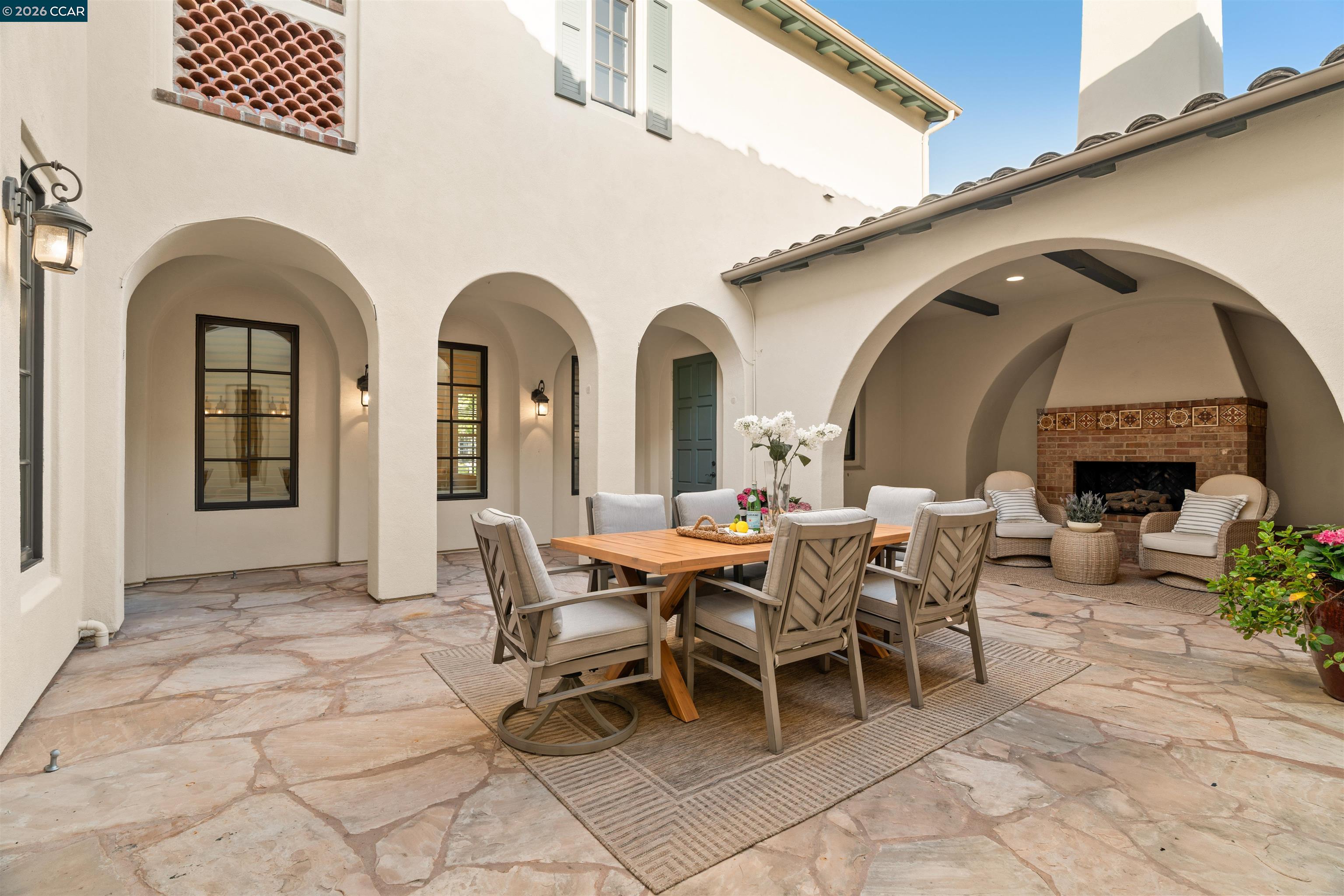 Detail Gallery Image 17 of 57 For 5316 Cypress Hawk Ct, San Ramon,  CA 94582 - 5 Beds | 5/1 Baths