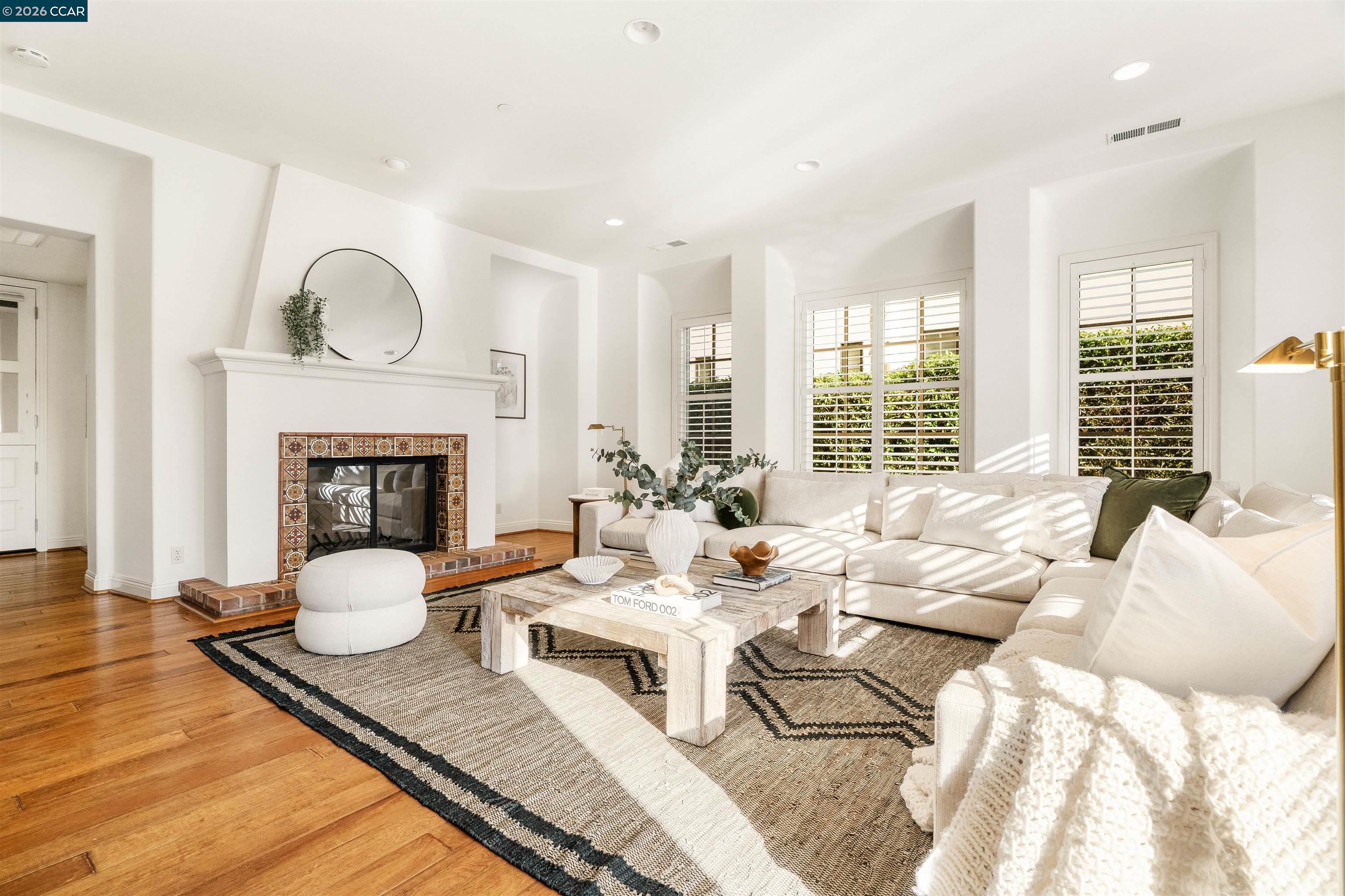 Detail Gallery Image 22 of 57 For 5316 Cypress Hawk Ct, San Ramon,  CA 94582 - 5 Beds | 5/1 Baths