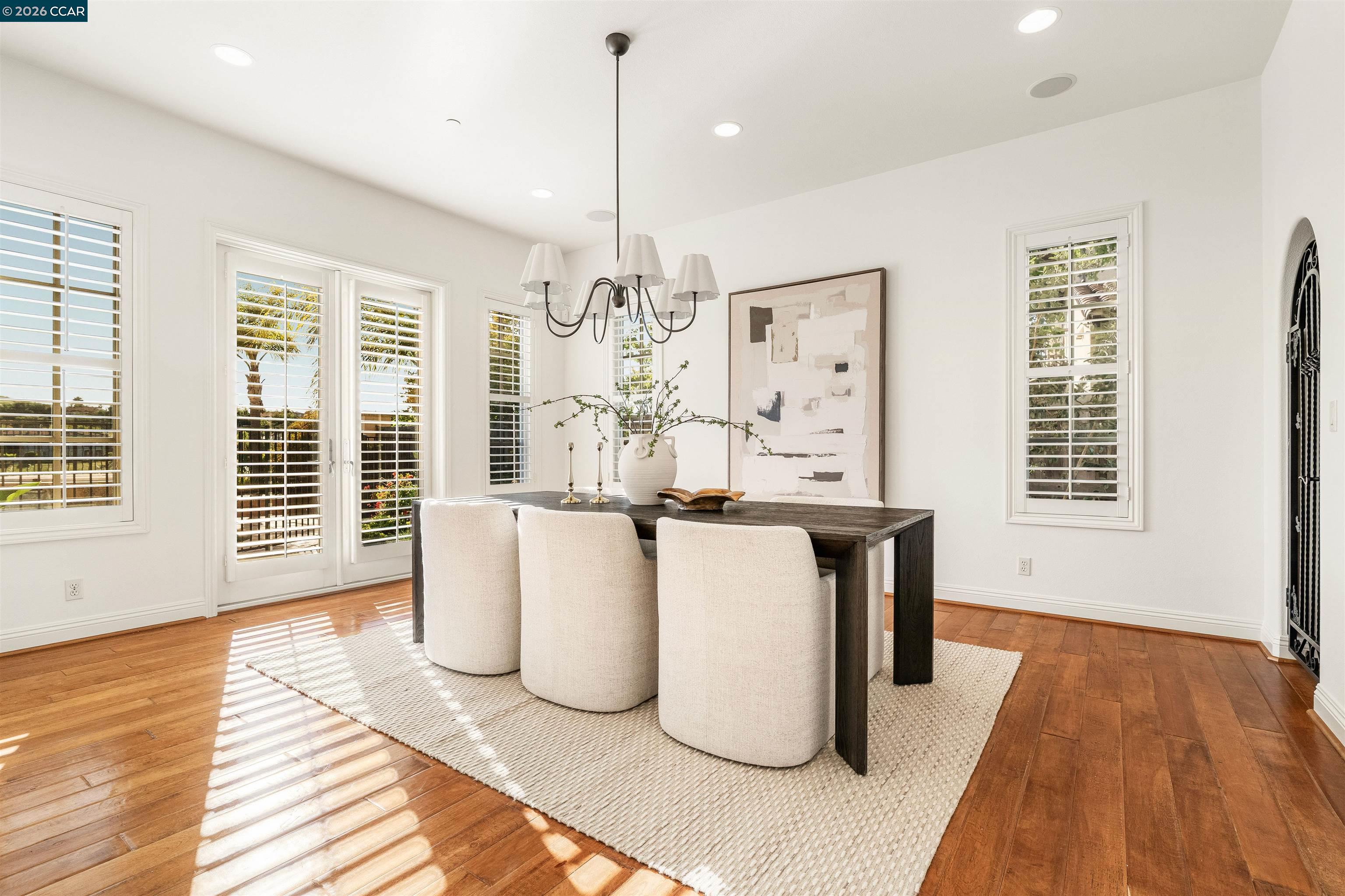 Detail Gallery Image 6 of 57 For 5316 Cypress Hawk Ct, San Ramon,  CA 94582 - 5 Beds | 5/1 Baths