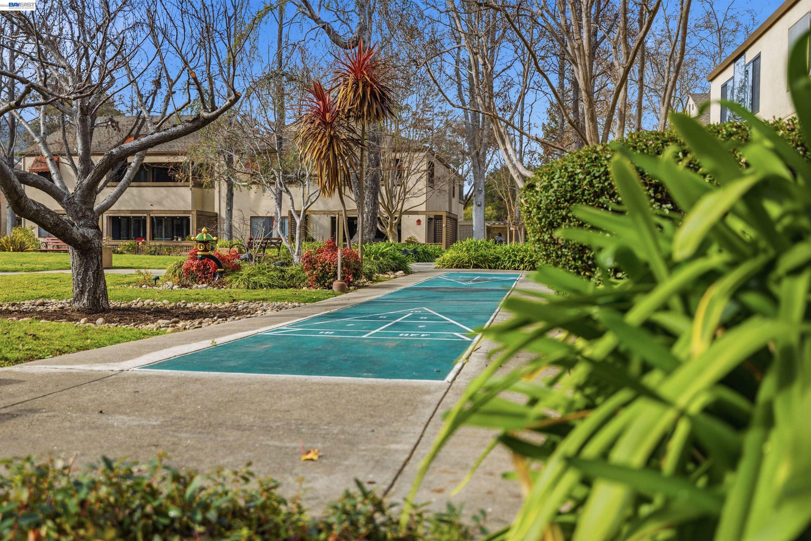 Detail Gallery Image 24 of 60 For 453 Alberto Way #D155,  Los Gatos,  CA 95032 - 3 Beds | 2 Baths