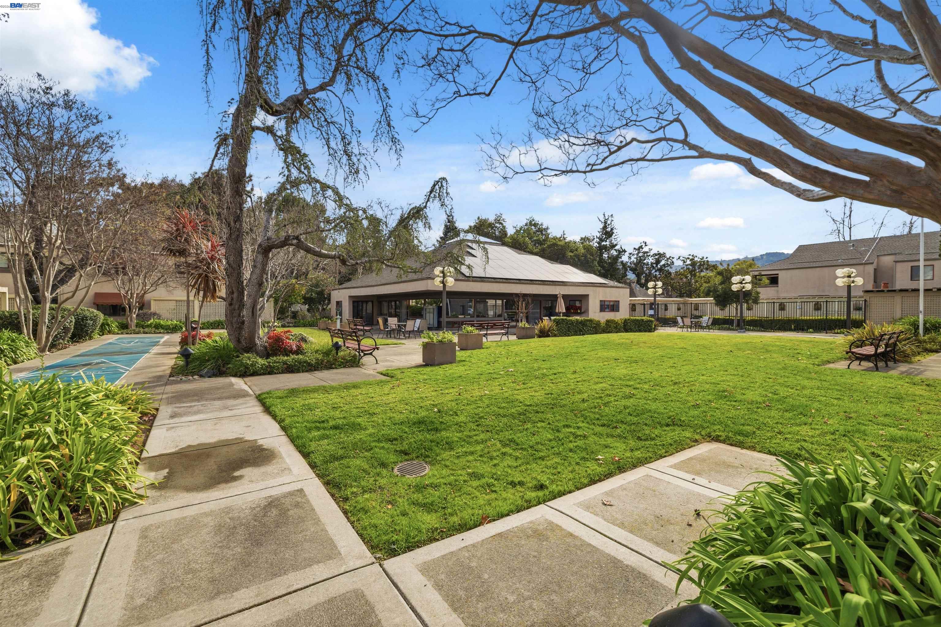 Detail Gallery Image 31 of 60 For 453 Alberto Way #D155,  Los Gatos,  CA 95032 - 3 Beds | 2 Baths