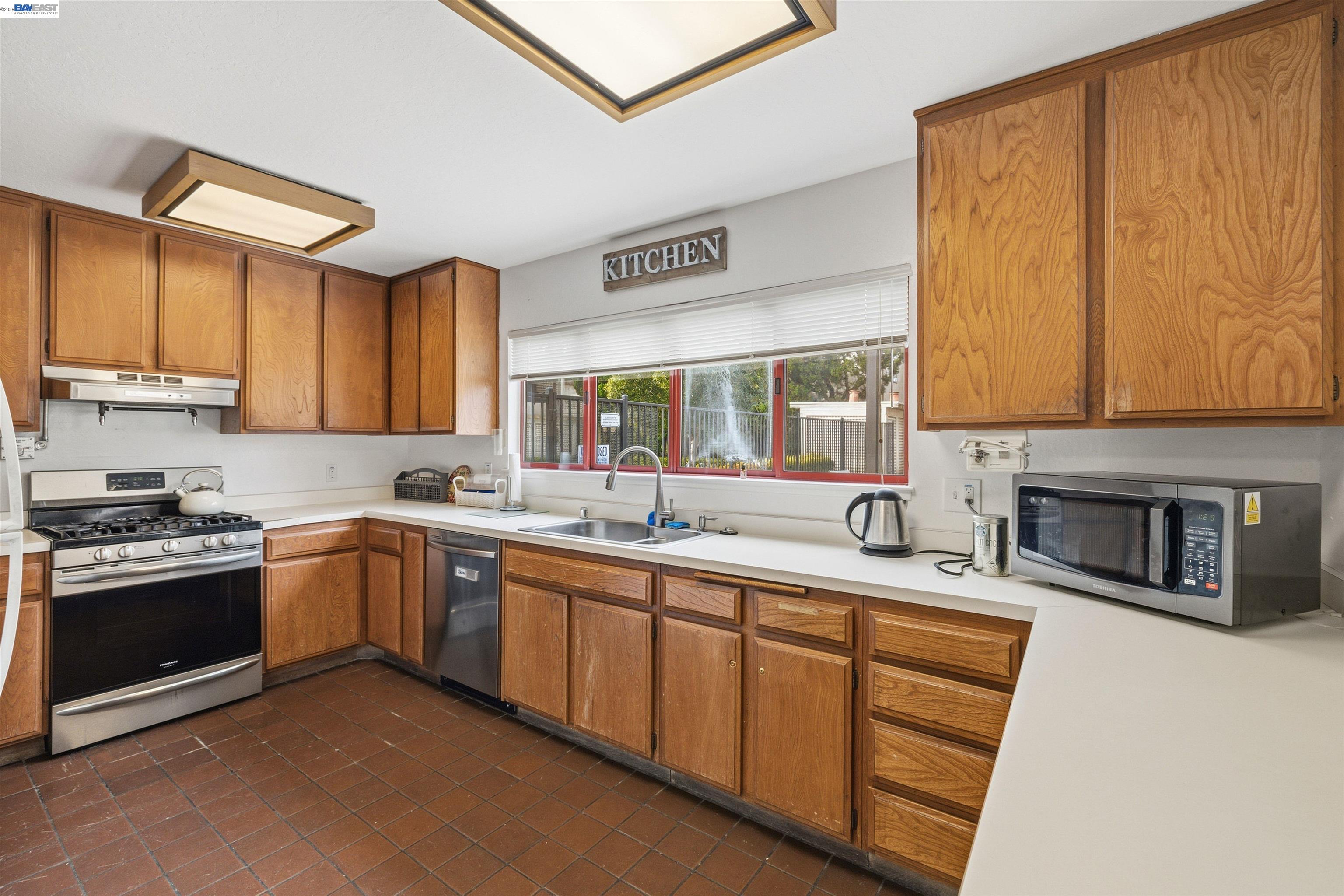 Detail Gallery Image 37 of 60 For 453 Alberto Way #D155,  Los Gatos,  CA 95032 - 3 Beds | 2 Baths