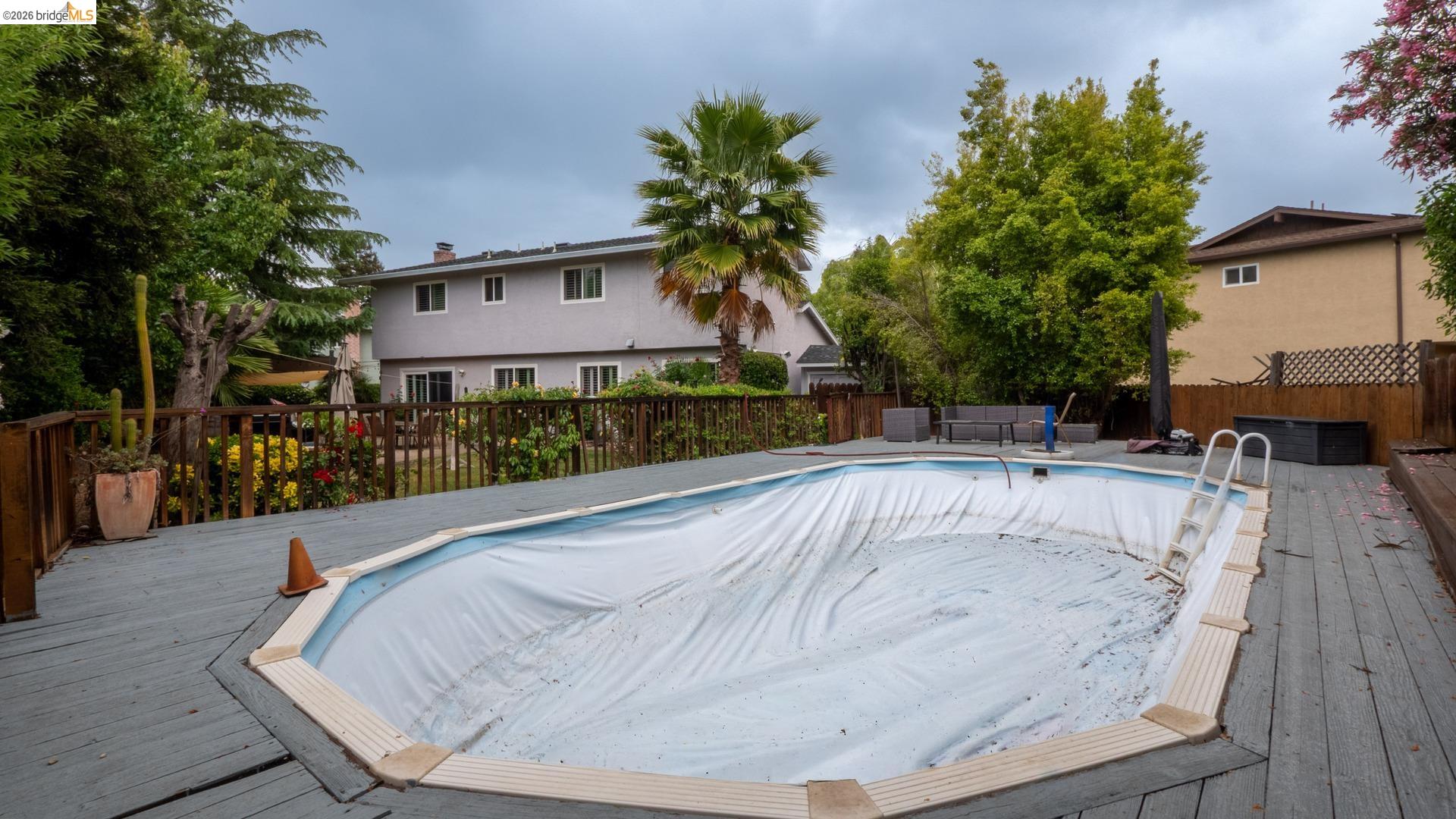 Detail Gallery Image 28 of 34 For 2214 Peyton Ct, Antioch,  CA 94509 - 5 Beds | 2/1 Baths