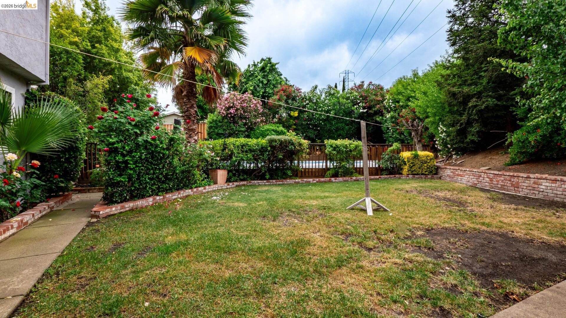 Detail Gallery Image 29 of 34 For 2214 Peyton Ct, Antioch,  CA 94509 - 5 Beds | 2/1 Baths