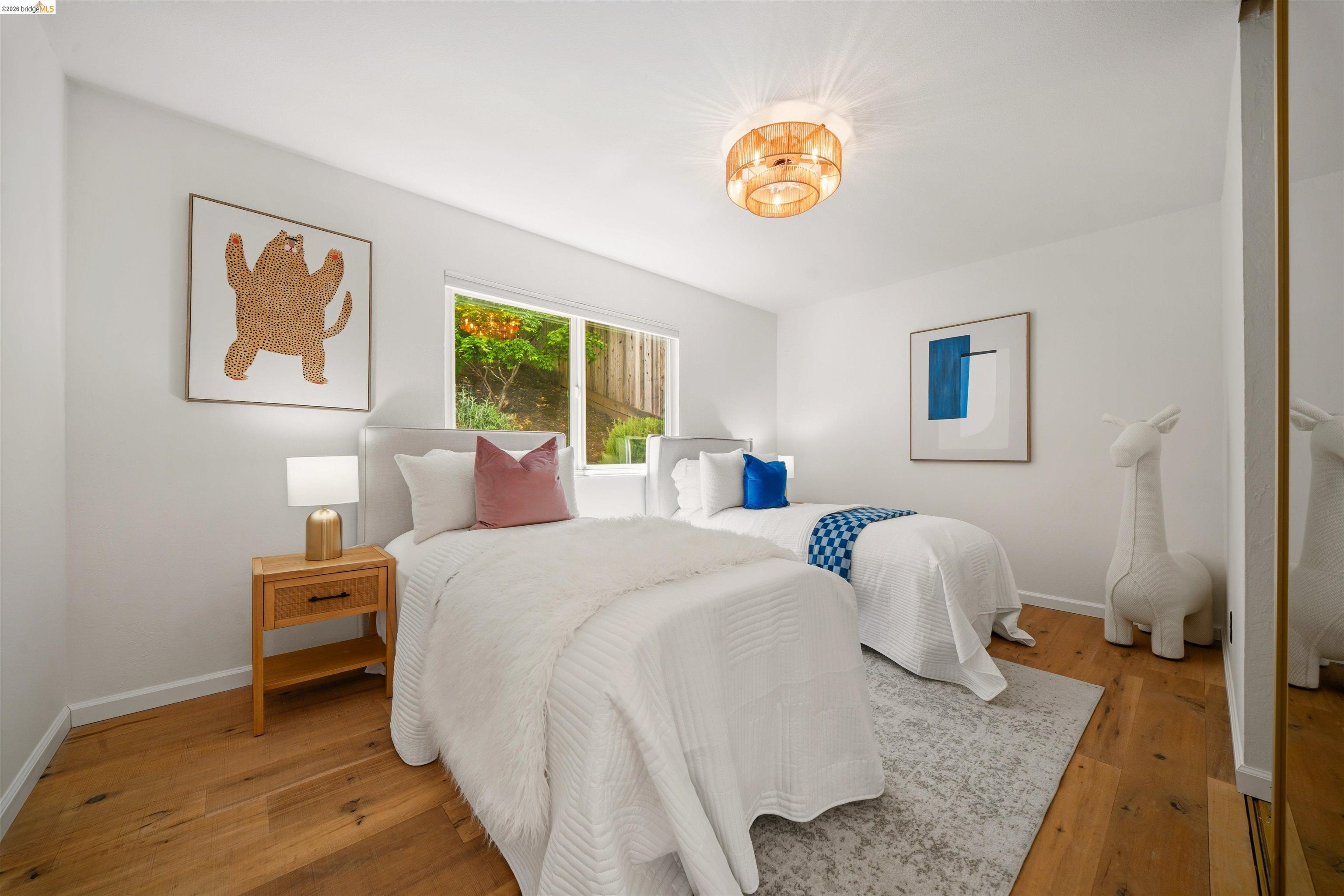 Detail Gallery Image 30 of 39 For 6406 Oakwood Dr, Oakland,  CA 94611 - 4 Beds | 3 Baths