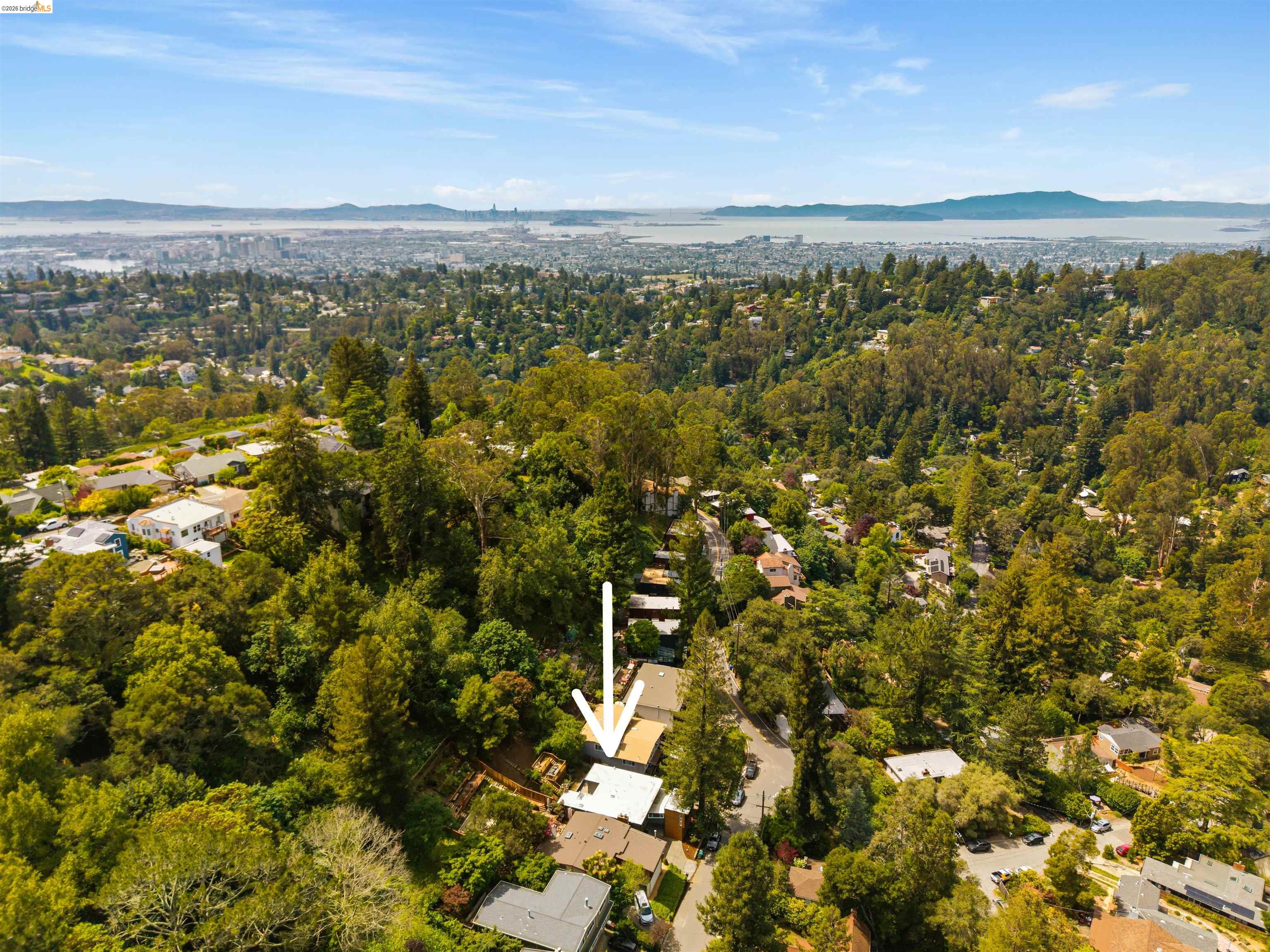 Detail Gallery Image 39 of 39 For 6406 Oakwood Dr, Oakland,  CA 94611 - 4 Beds | 3 Baths