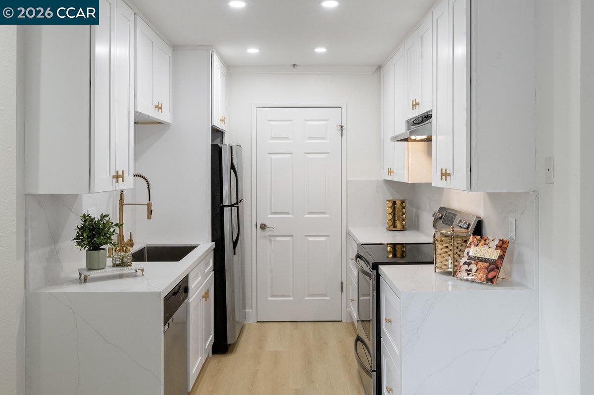 Photo #12: 41131755 Listing: Photo #12