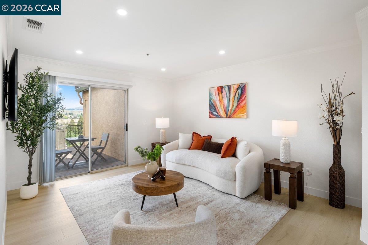 Photo #3: 41131755 Listing: Photo #3