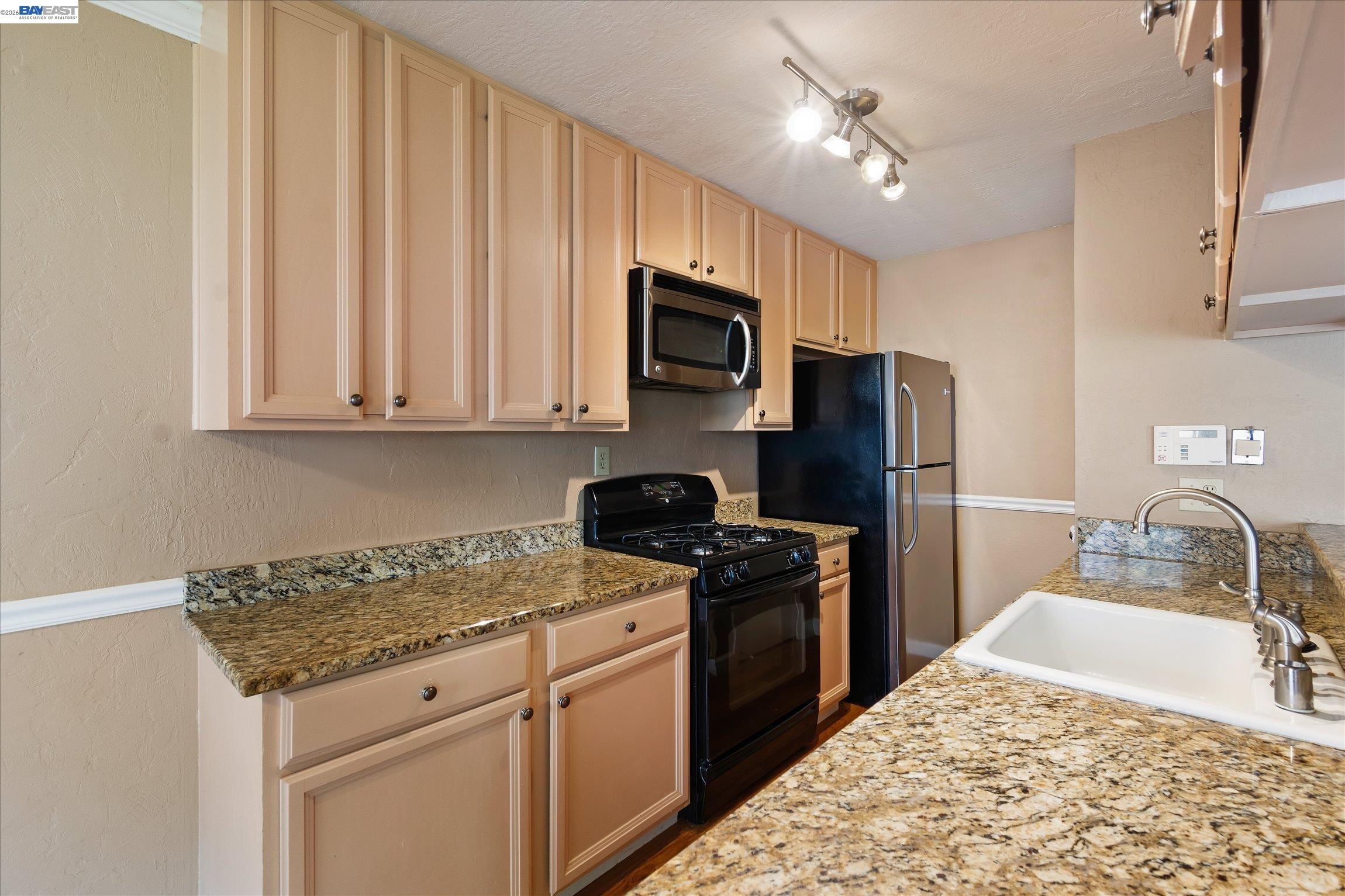 Photo #12: 41131758 Listing: Photo #12