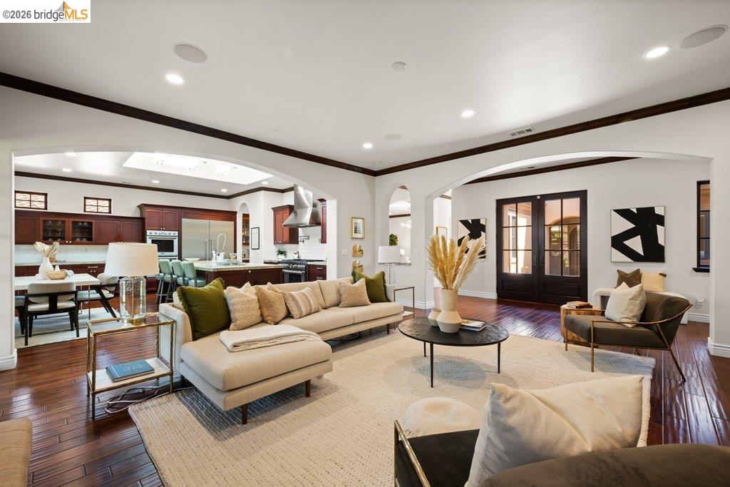 Detail Gallery Image 12 of 72 For 23 Stonebrae Rd, Hayward,  CA 94542 - 4 Beds | 4/1 Baths