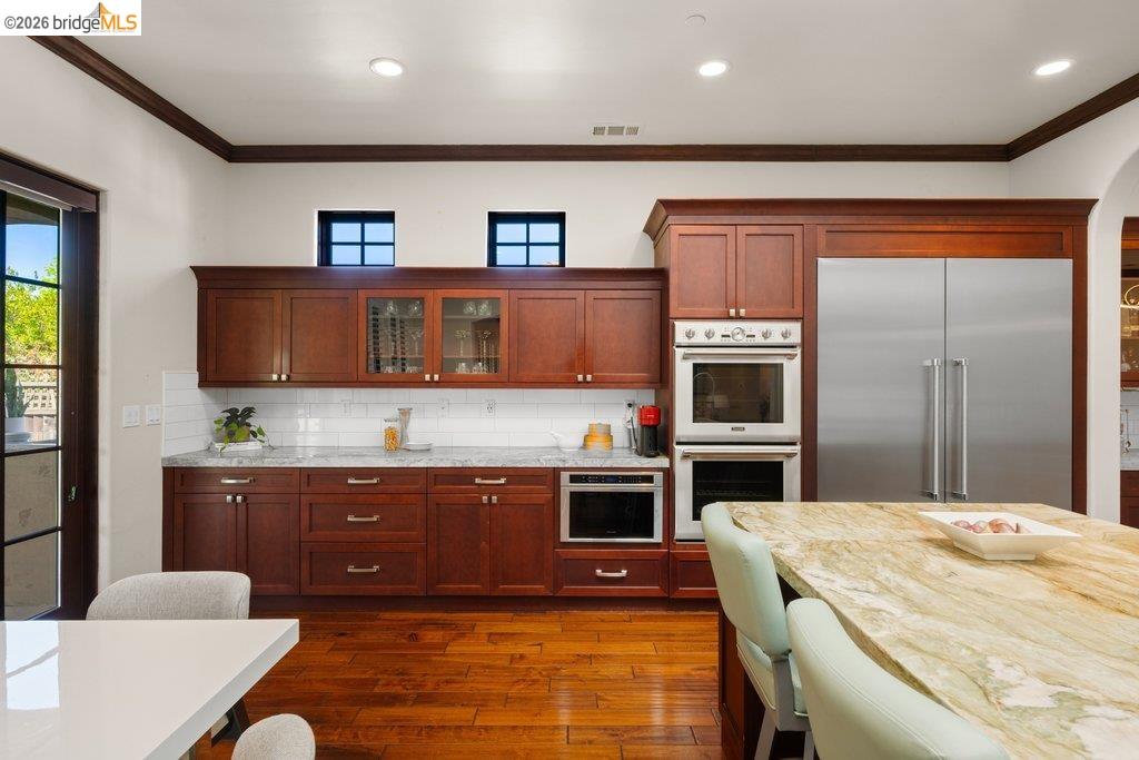 Detail Gallery Image 21 of 72 For 23 Stonebrae Rd, Hayward,  CA 94542 - 4 Beds | 4/1 Baths