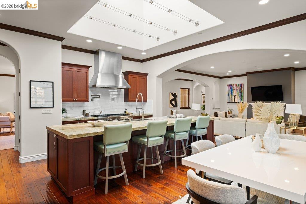 Detail Gallery Image 26 of 72 For 23 Stonebrae Rd, Hayward,  CA 94542 - 4 Beds | 4/1 Baths