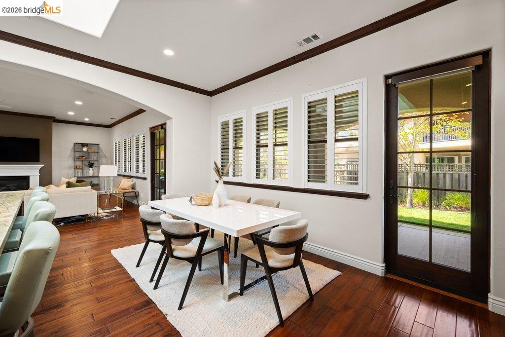 Detail Gallery Image 27 of 72 For 23 Stonebrae Rd, Hayward,  CA 94542 - 4 Beds | 4/1 Baths