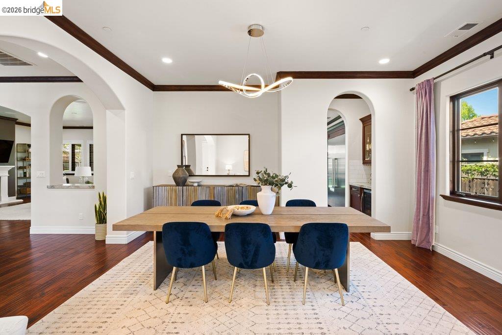 Detail Gallery Image 39 of 72 For 23 Stonebrae Rd, Hayward,  CA 94542 - 4 Beds | 4/1 Baths