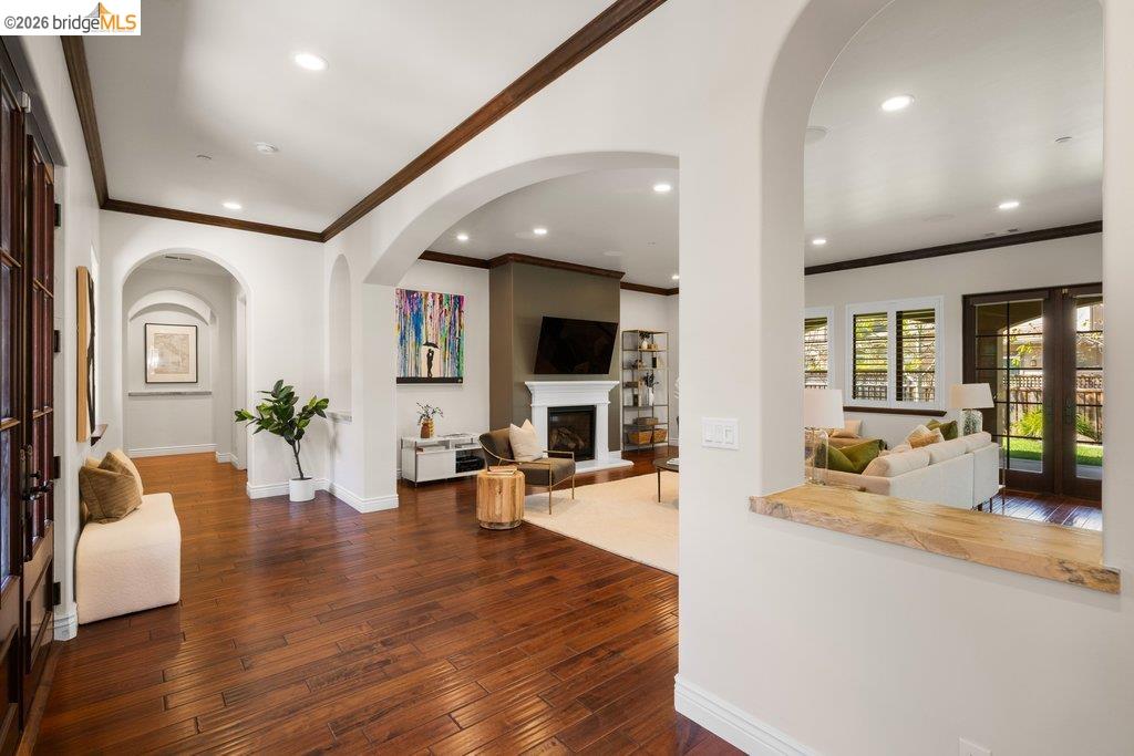 Detail Gallery Image 8 of 72 For 23 Stonebrae Rd, Hayward,  CA 94542 - 4 Beds | 4/1 Baths