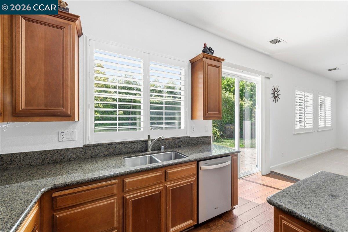 5204 Skyler Ct, Concord CA 94521 — photo 12