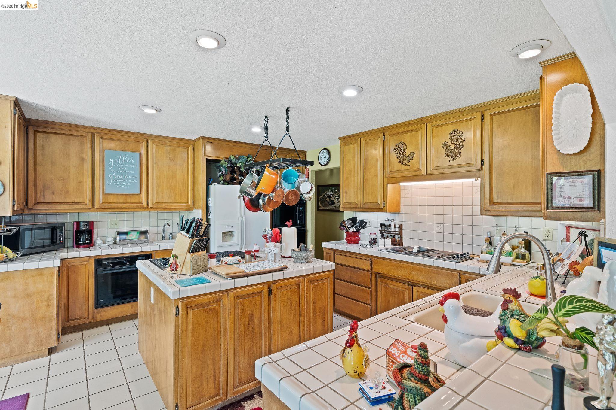 2445 Taylor Ln, Byron CA 94514 — photo 12