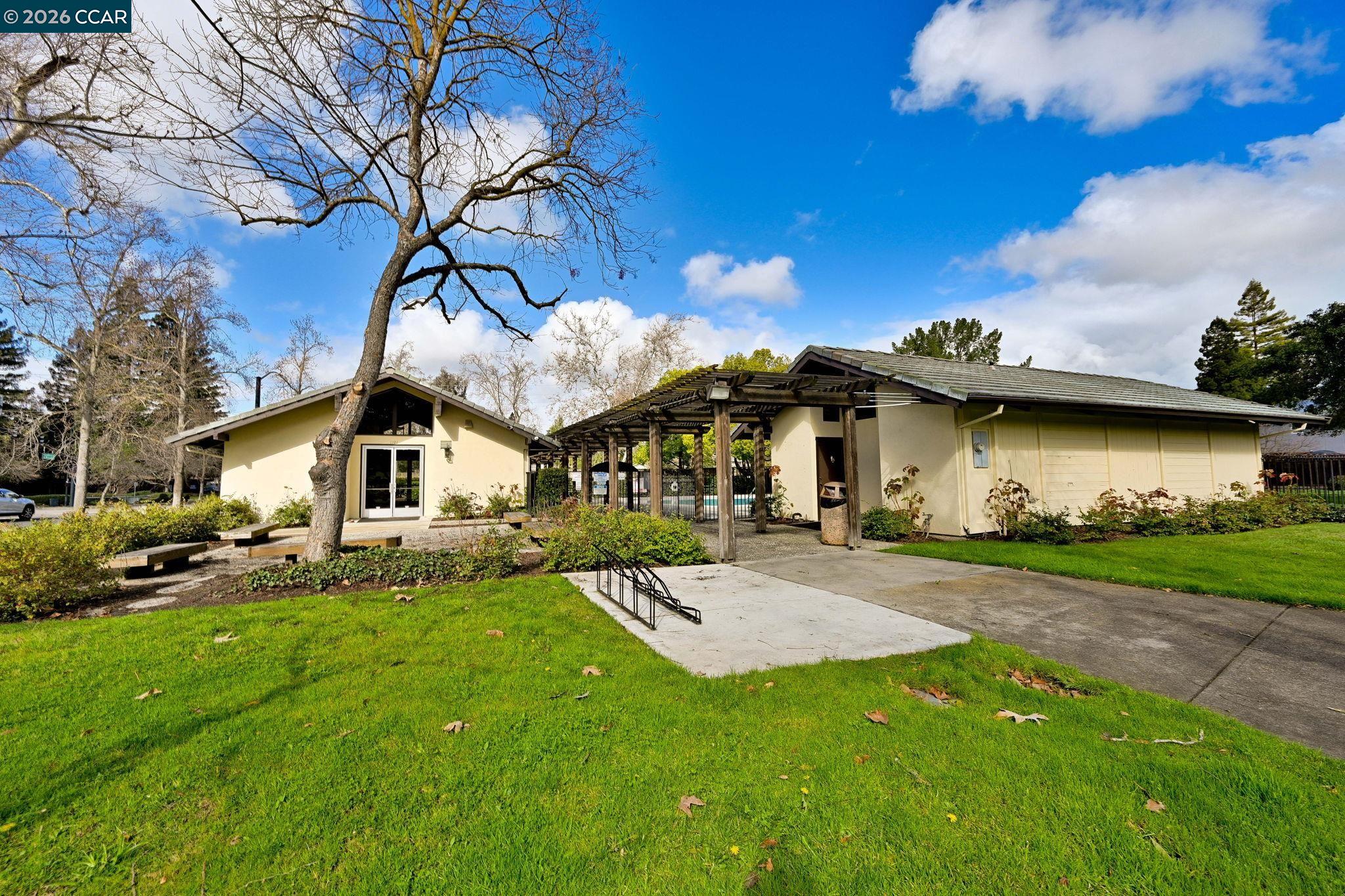 327 Sycamore Hill Ct, Danville, CA, 94526