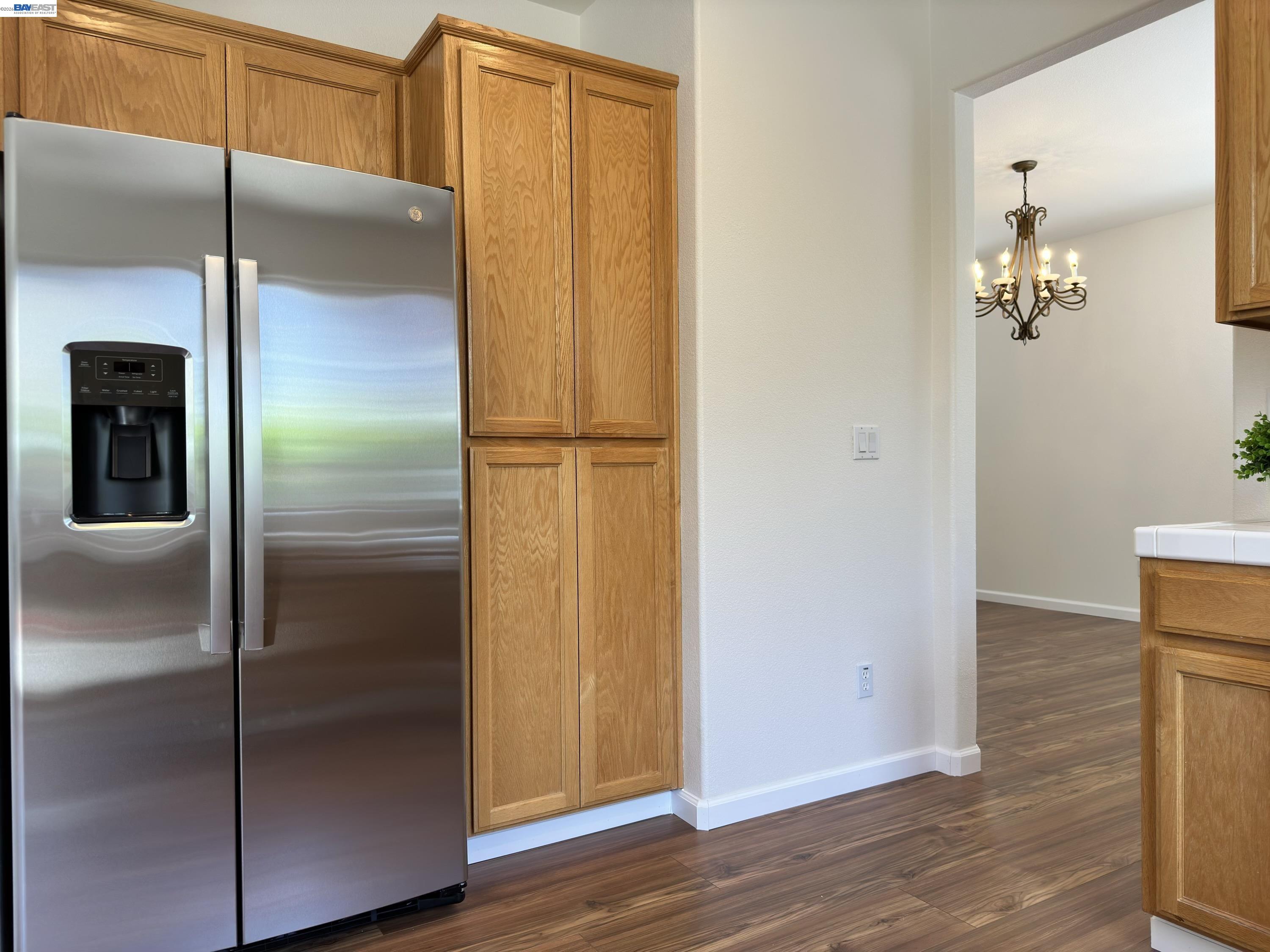 Detail Gallery Image 11 of 30 For 1555 Lankershire Dr, Tracy,  CA 95377 - 3 Beds | 2/1 Baths