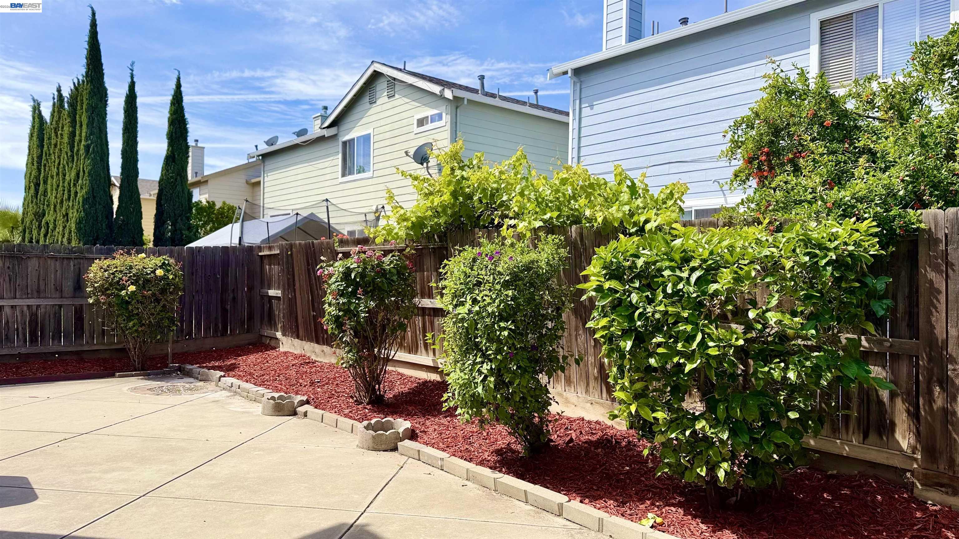 Detail Gallery Image 24 of 30 For 1555 Lankershire Dr, Tracy,  CA 95377 - 3 Beds | 2/1 Baths