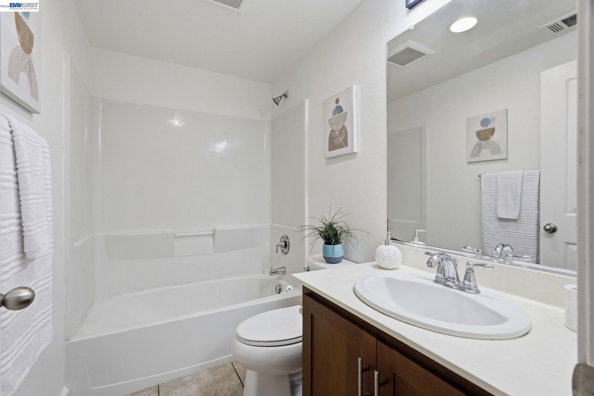 Detail Gallery Image 14 of 39 For 1656 Lee Way, Milpitas,  CA 95035 - 4 Beds | 2 Baths