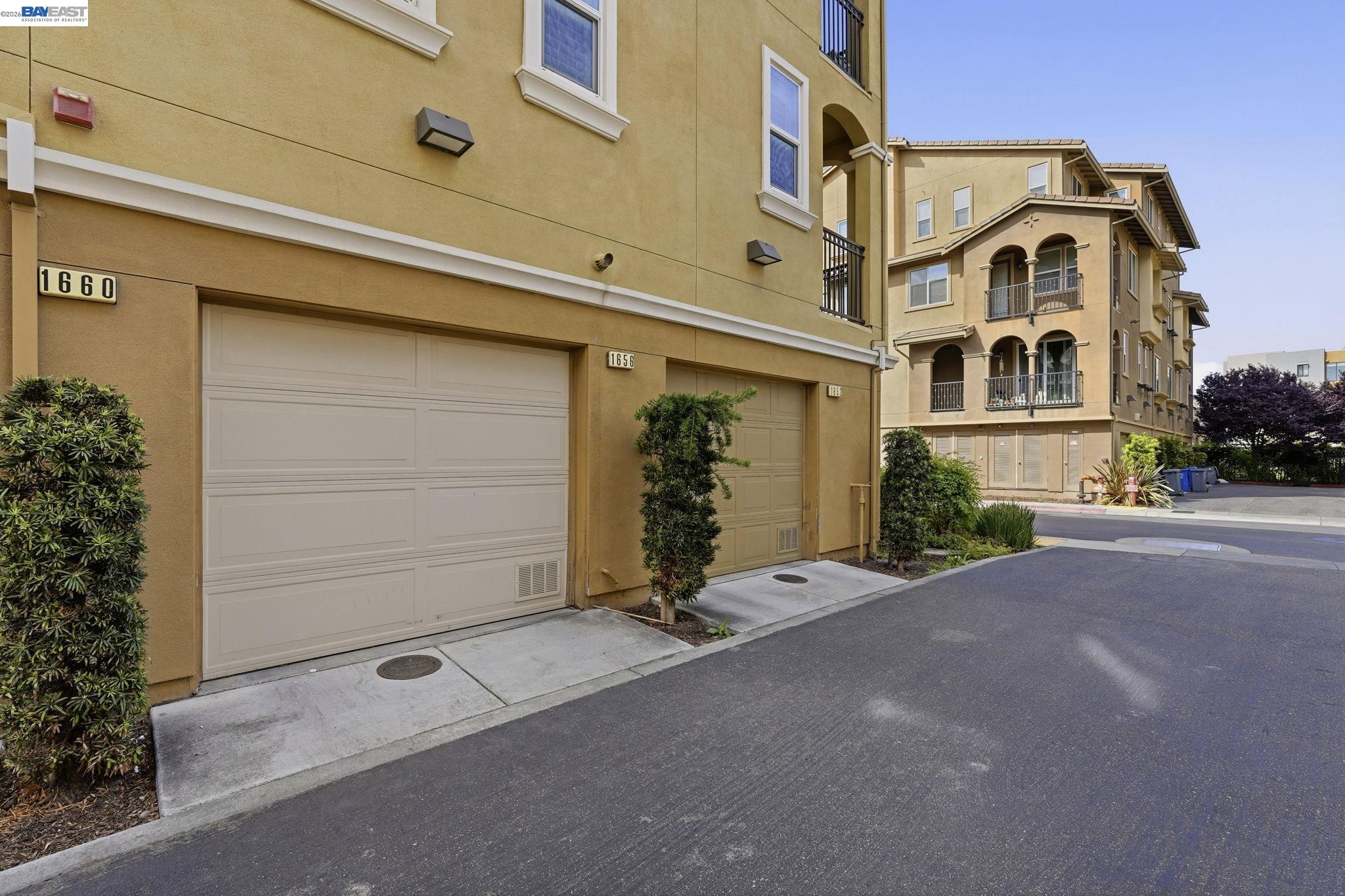 Detail Gallery Image 4 of 39 For 1656 Lee Way, Milpitas,  CA 95035 - 4 Beds | 2 Baths