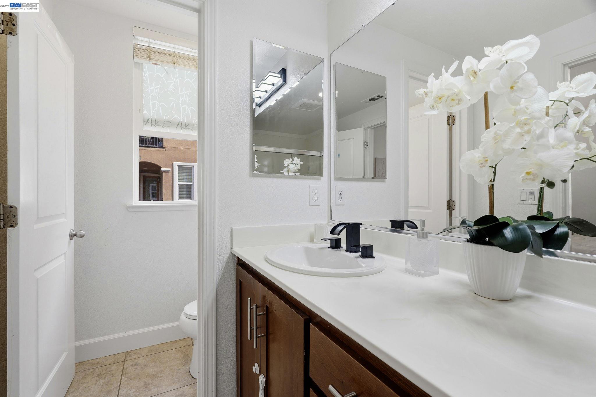 Detail Gallery Image 10 of 39 For 1656 Lee Way, Milpitas,  CA 95035 - 4 Beds | 2 Baths