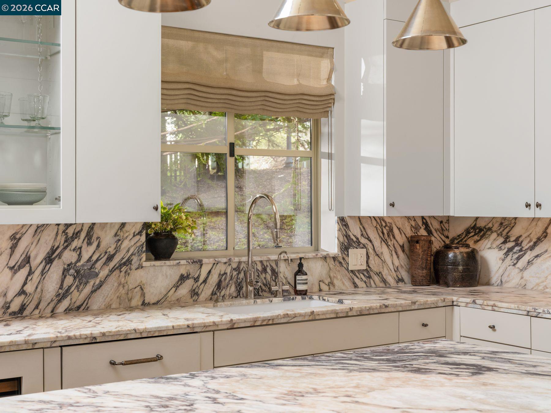 Detail Gallery Image 12 of 38 For 6 Dorothy Pl, Berkeley,  CA 94705 - 3 Beds | 2/1 Baths