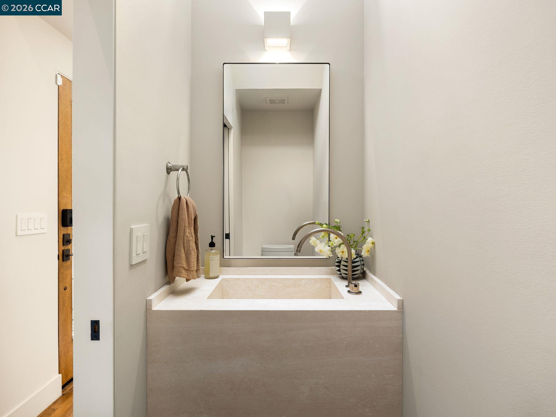 Detail Gallery Image 17 of 38 For 6 Dorothy Pl, Berkeley,  CA 94705 - 3 Beds | 2/1 Baths