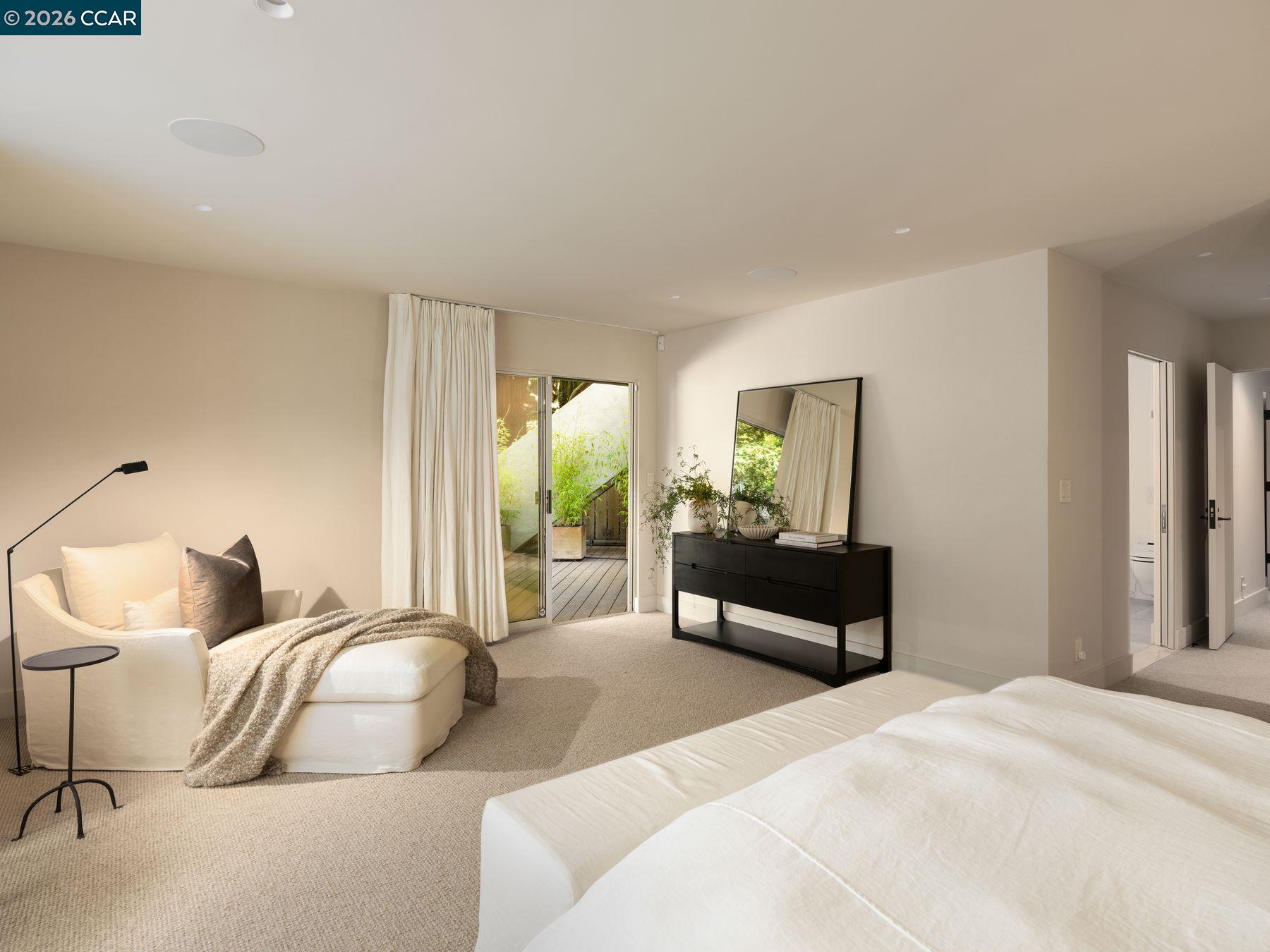 Detail Gallery Image 19 of 38 For 6 Dorothy Pl, Berkeley,  CA 94705 - 3 Beds | 2/1 Baths