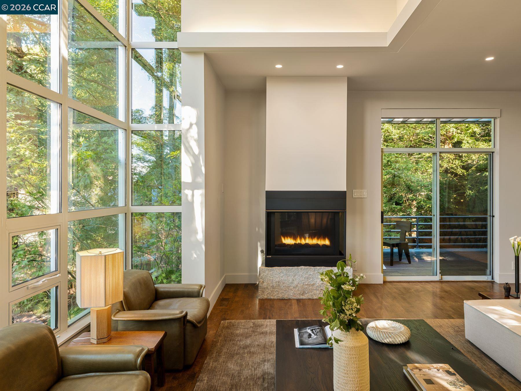 Detail Gallery Image 6 of 38 For 6 Dorothy Pl, Berkeley,  CA 94705 - 3 Beds | 2/1 Baths