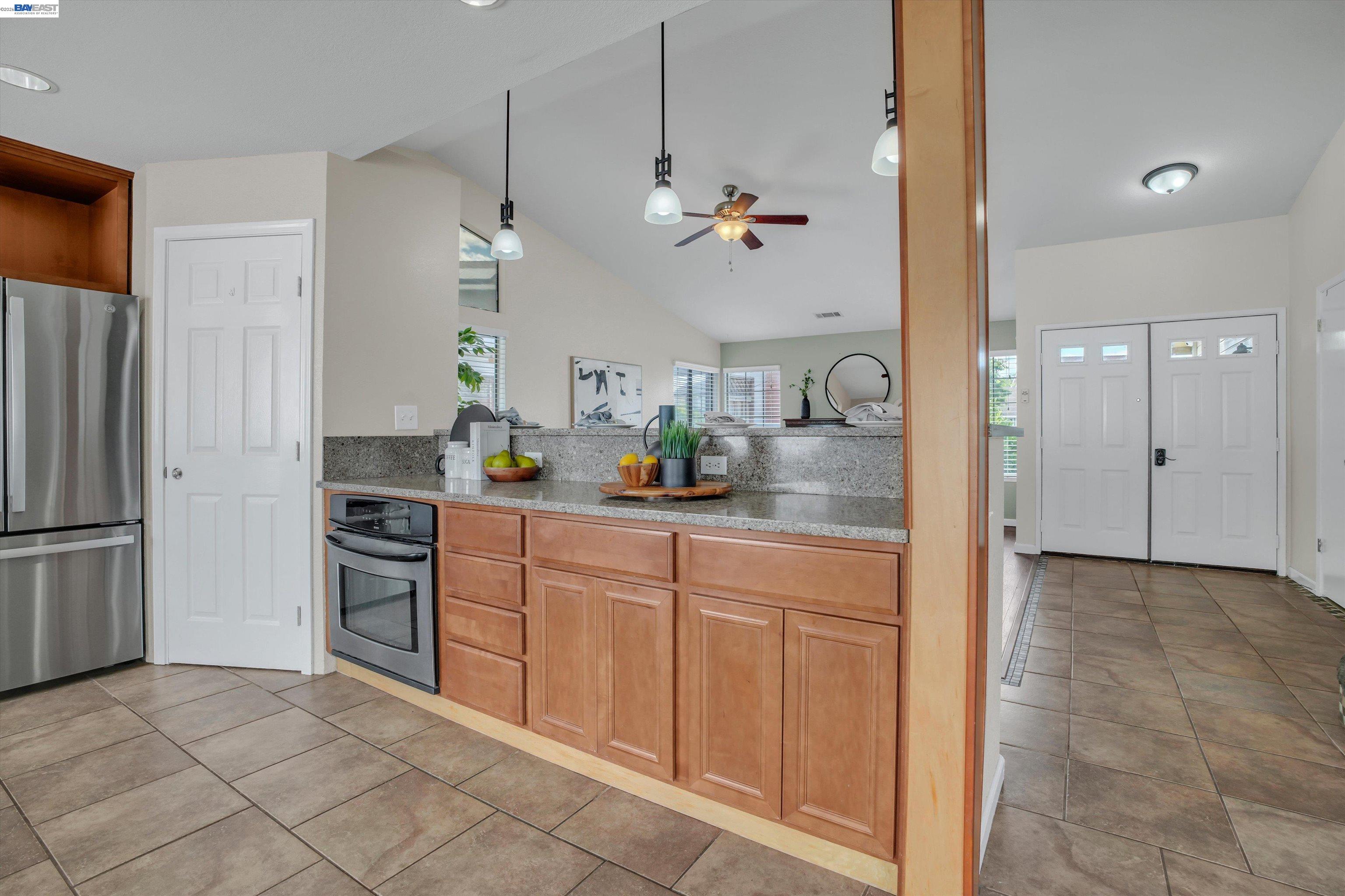 Detail Gallery Image 14 of 36 For 1529 Denese Ct, Manteca,  CA 95337 - 4 Beds | 2/1 Baths