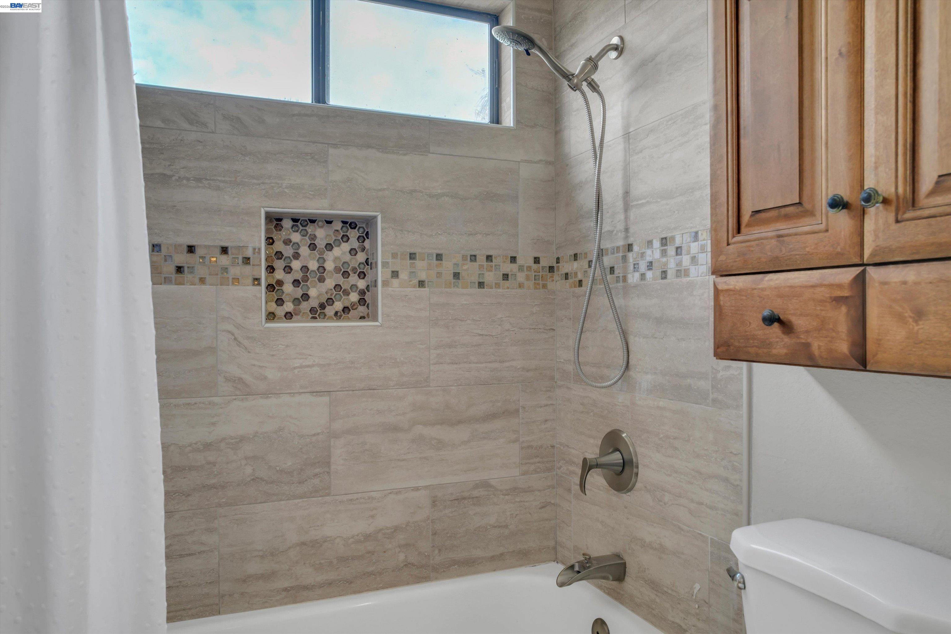Detail Gallery Image 24 of 36 For 1529 Denese Ct, Manteca,  CA 95337 - 4 Beds | 2/1 Baths