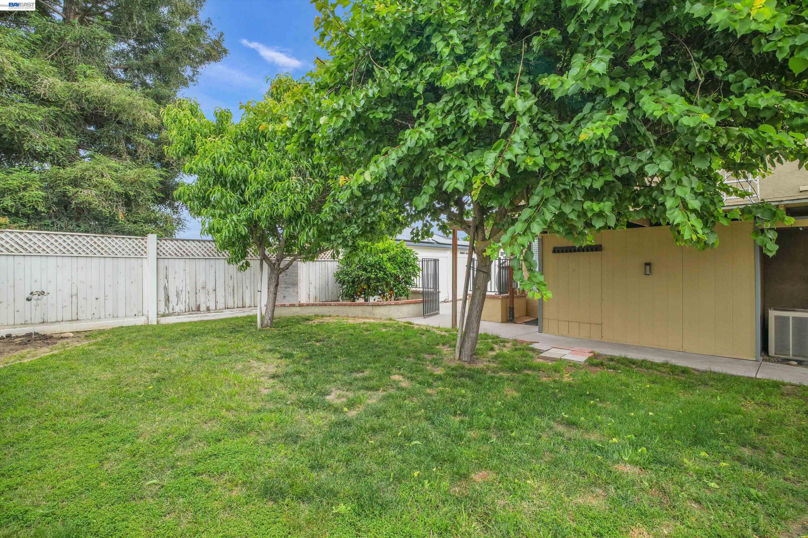 Detail Gallery Image 33 of 36 For 1529 Denese Ct, Manteca,  CA 95337 - 4 Beds | 2/1 Baths