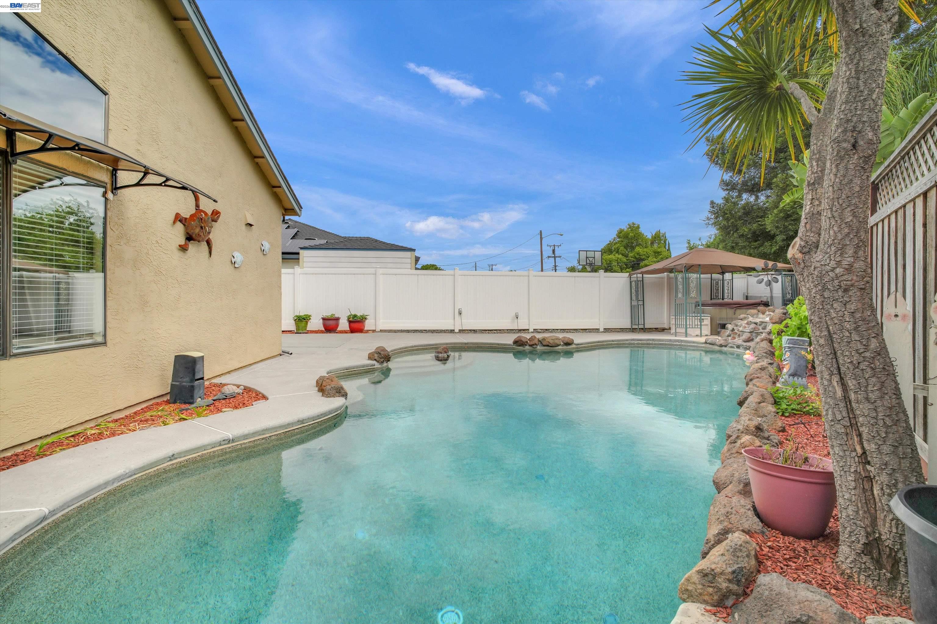 Detail Gallery Image 35 of 36 For 1529 Denese Ct, Manteca,  CA 95337 - 4 Beds | 2/1 Baths