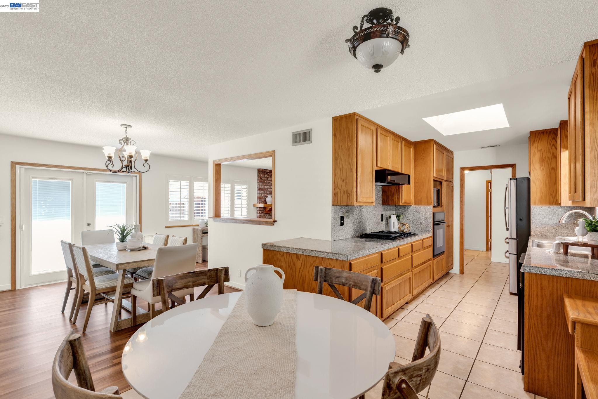 Detail Gallery Image 20 of 57 For 9459 Broadmoor Dr, San Ramon,  CA 94583 - 3 Beds | 2 Baths