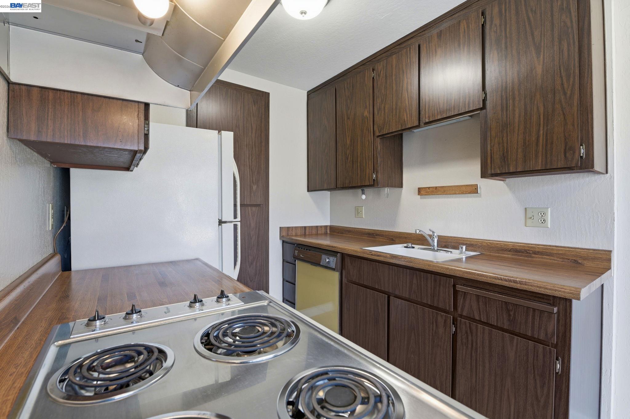 Photo #9: 41131799 Listing: Photo #9