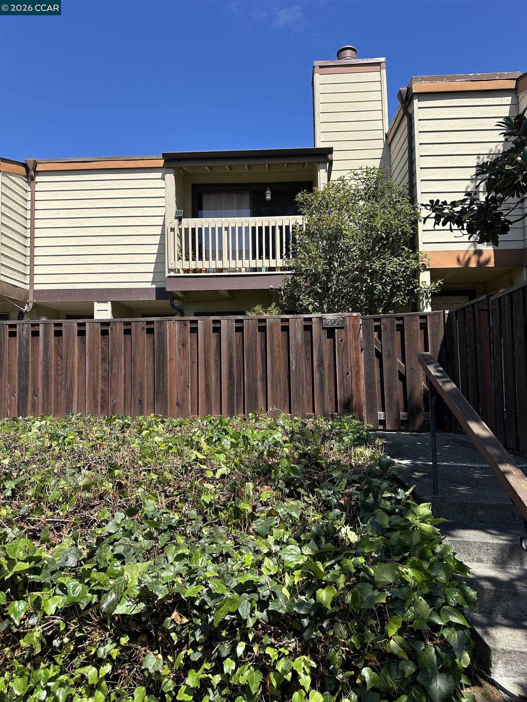 Front Image Thumbnail for CC41131812