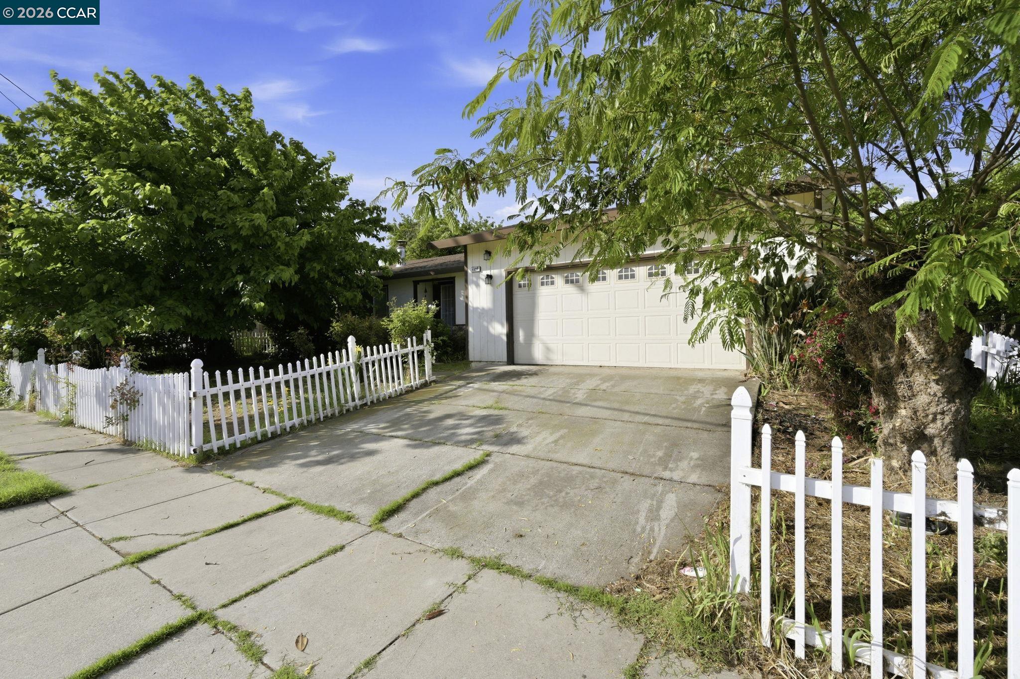 Detail Gallery Image 2 of 36 For 1509 W 18th St, Antioch,  CA 94509 - 3 Beds | 2 Baths