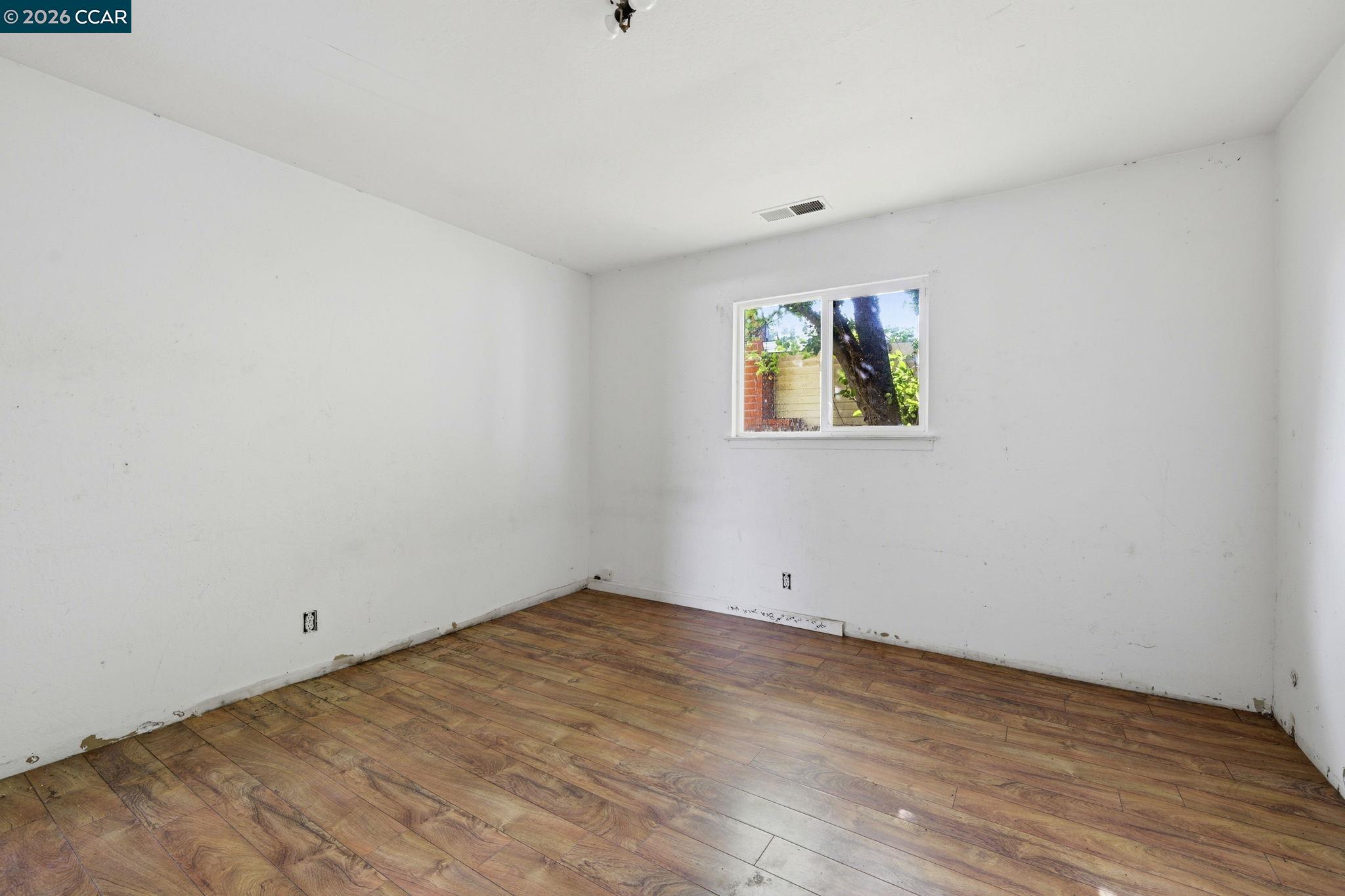 Detail Gallery Image 12 of 36 For 1509 W 18th St, Antioch,  CA 94509 - 3 Beds | 2 Baths