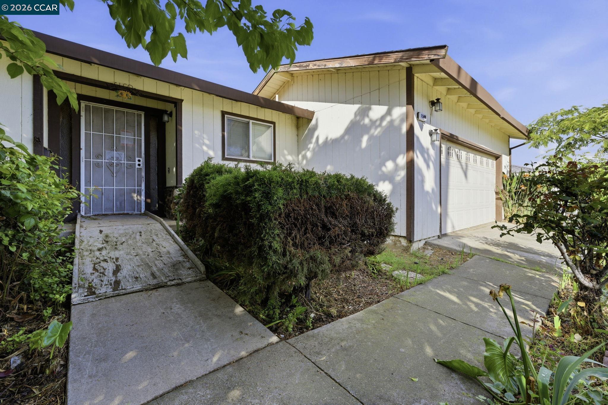 Detail Gallery Image 4 of 36 For 1509 W 18th St, Antioch,  CA 94509 - 3 Beds | 2 Baths