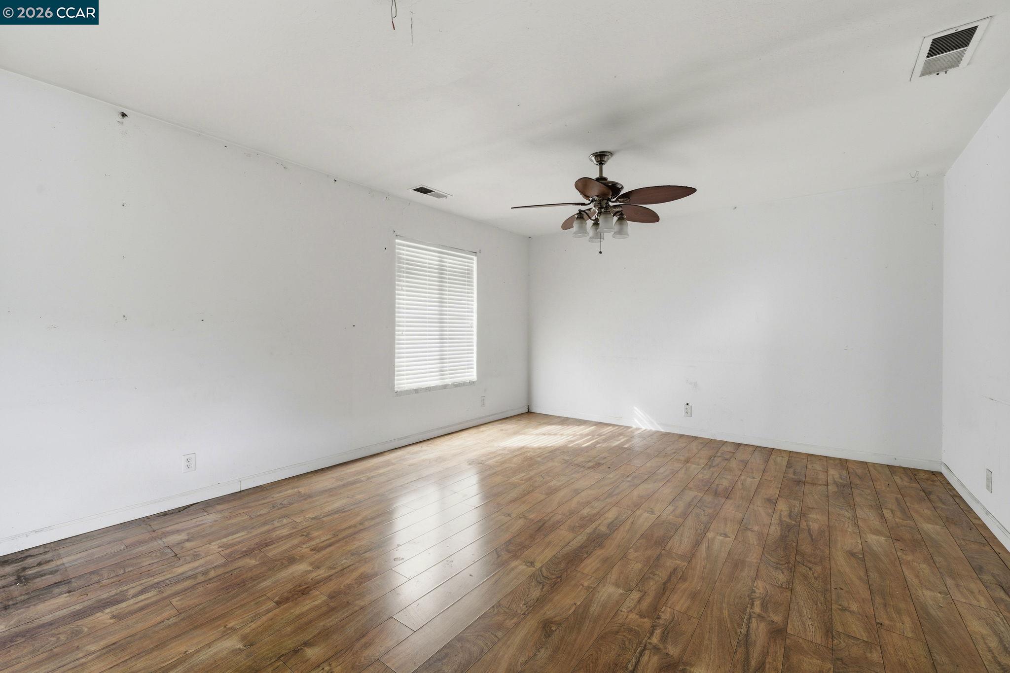 Detail Gallery Image 7 of 36 For 1509 W 18th St, Antioch,  CA 94509 - 3 Beds | 2 Baths