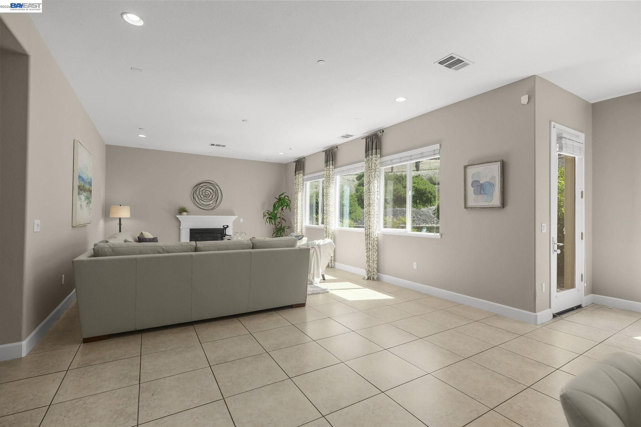 4951 Campanille Ct, Dublin CA 94568 — photo 10
