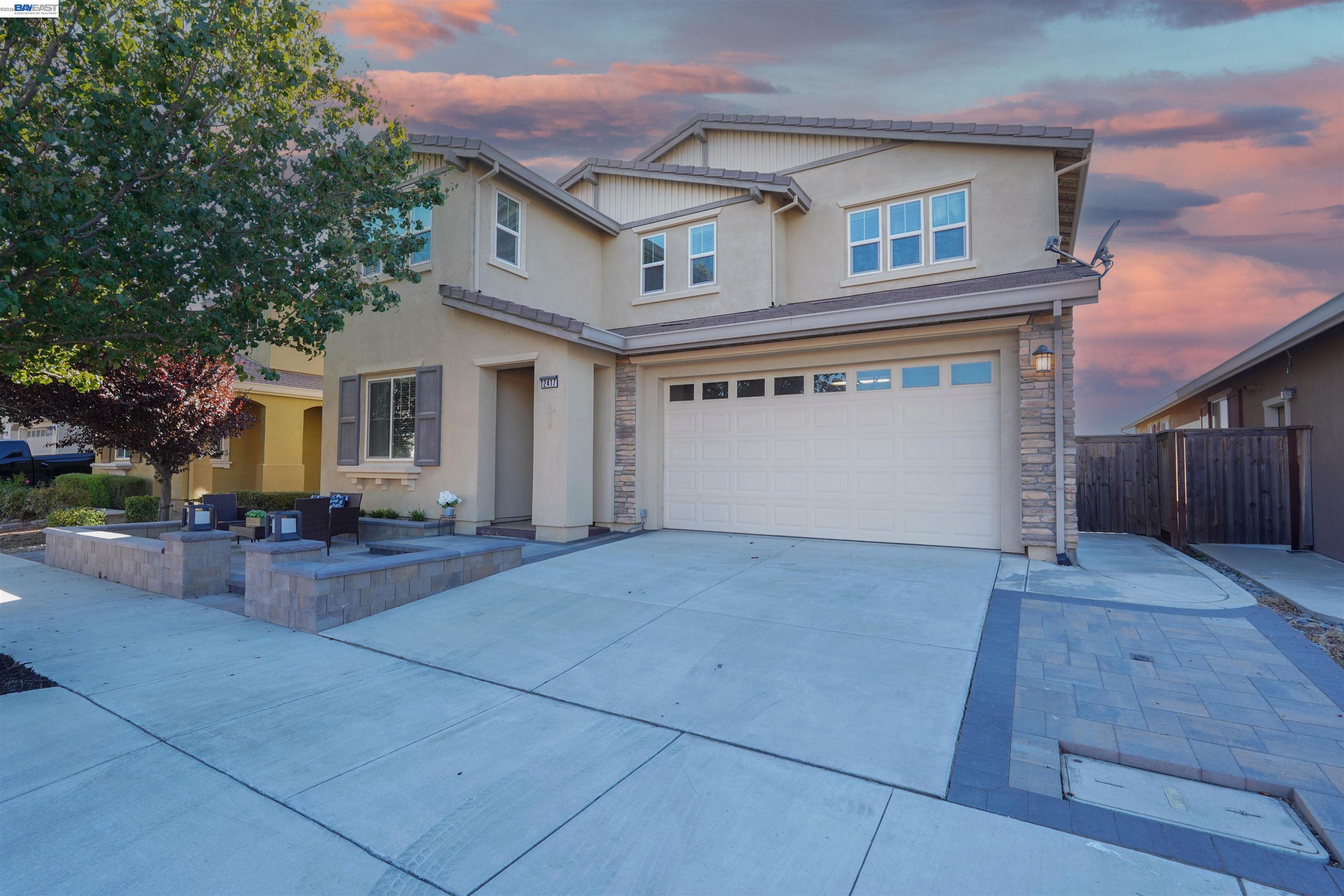 Detail Gallery Image 2 of 45 For 2417 Stalsburg Dr, Tracy,  CA 95376 - 4 Beds | 3 Baths